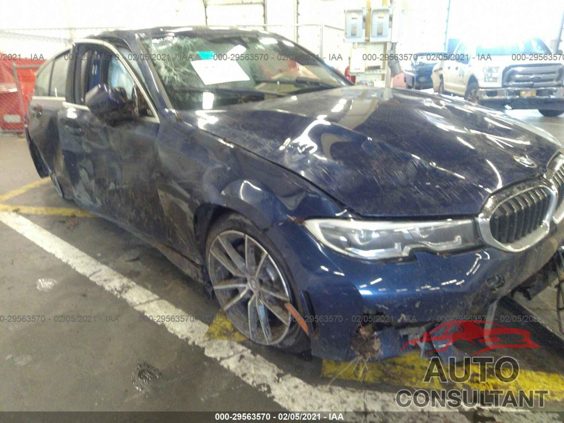 BMW 3 SERIES 2019 - WBA5R7C5XKFH32535
