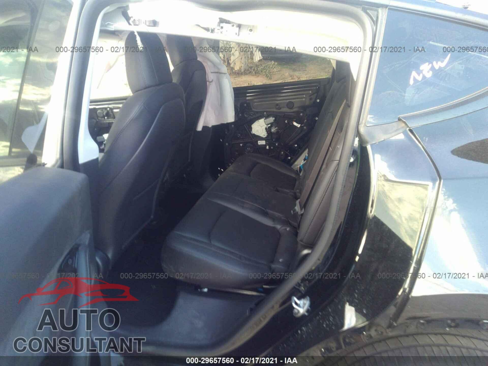 TESLA MODEL Y 2020 - 5YJYGDEEXLF052476