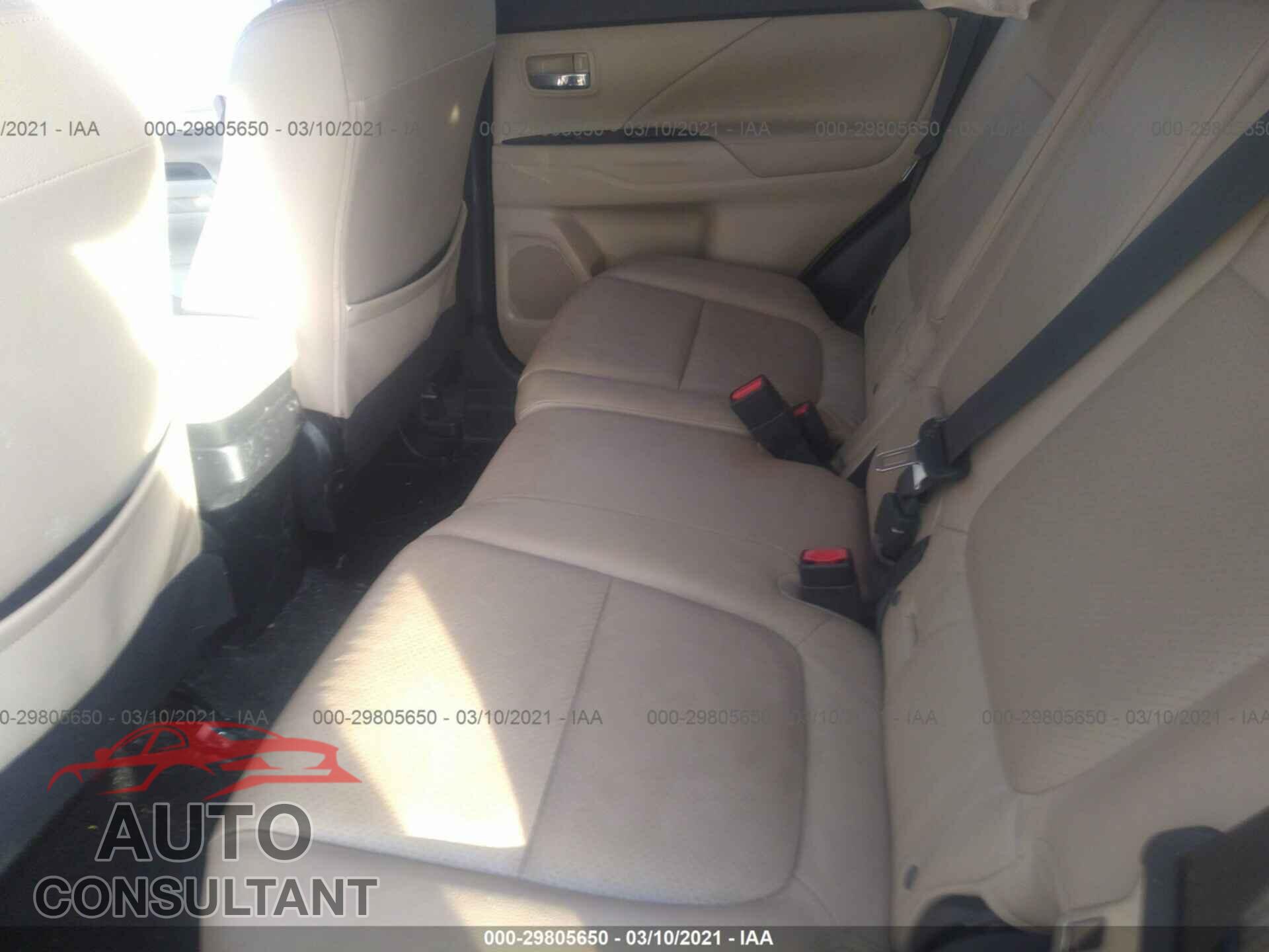 MITSUBISHI OUTLANDER 2017 - JA4AZ3A30HZ010713
