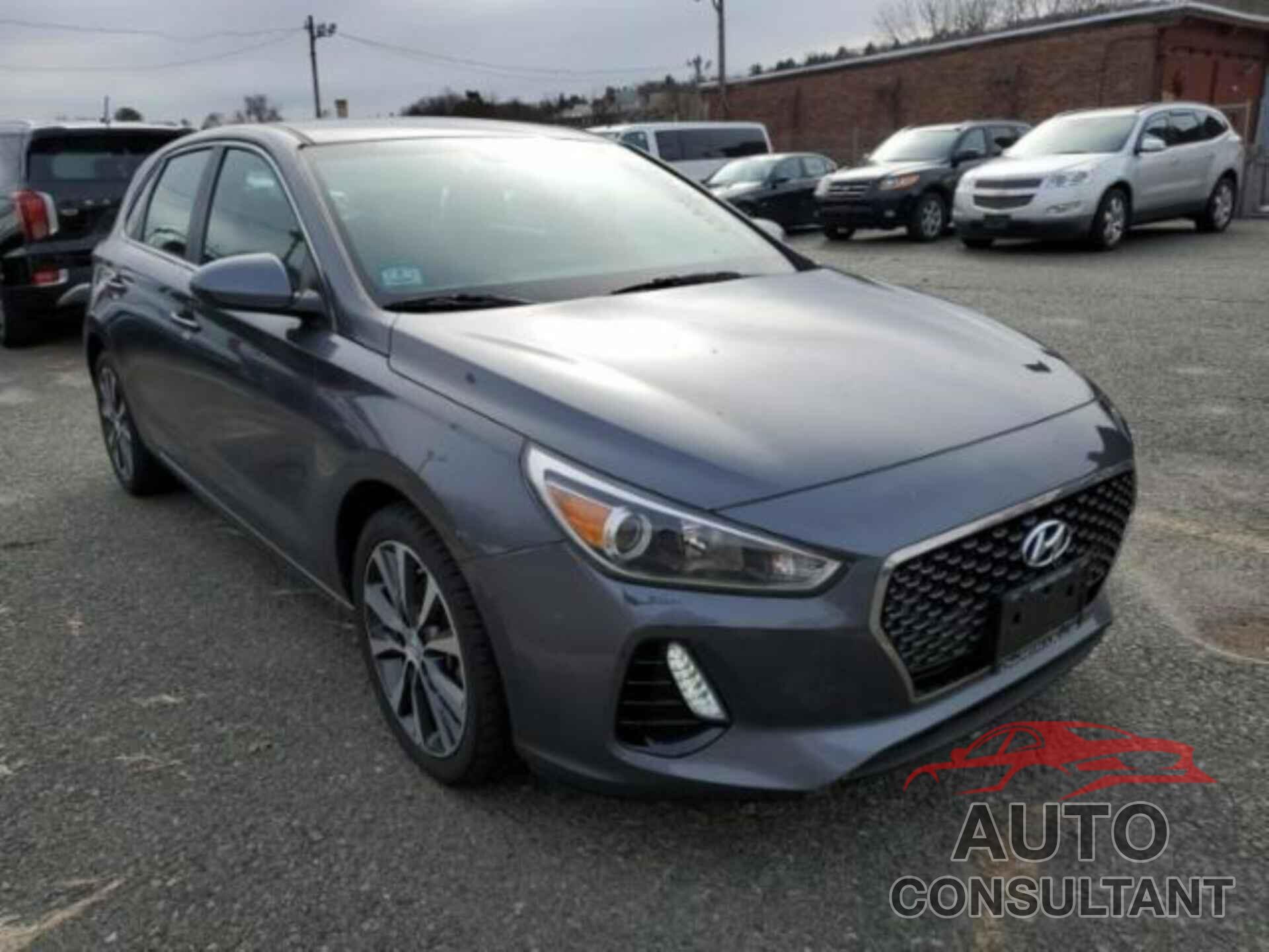 HYUNDAI ELANTRA GT 2018 - KMHH35LE2JU017340