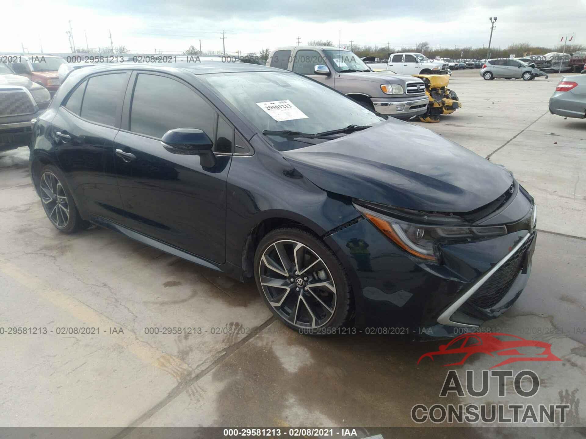 TOYOTA COROLLA HATCHBACK 2019 - JTNK4RBE6K3057021