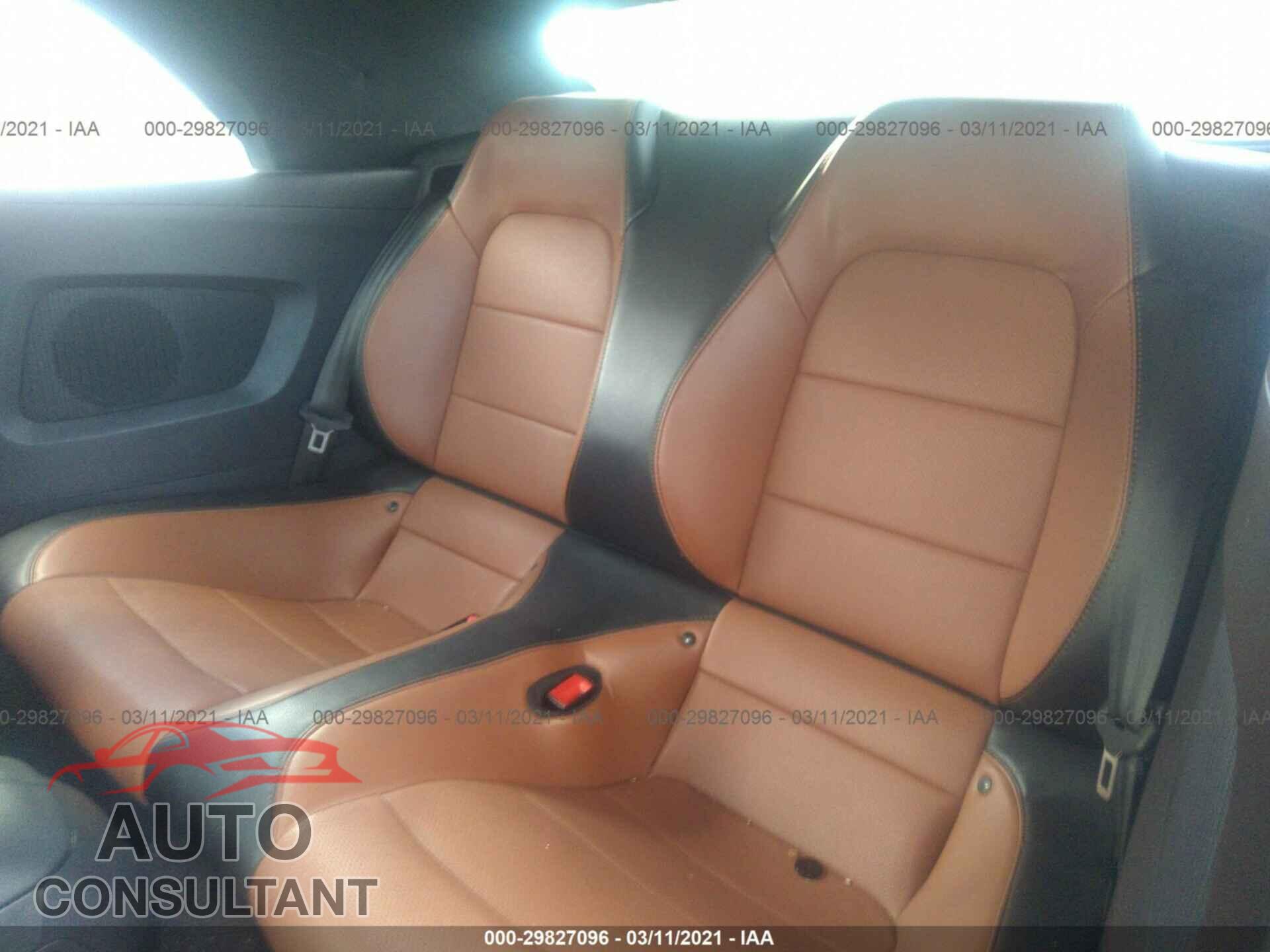 FORD MUSTANG 2019 - 1FATP8UH9K5148795
