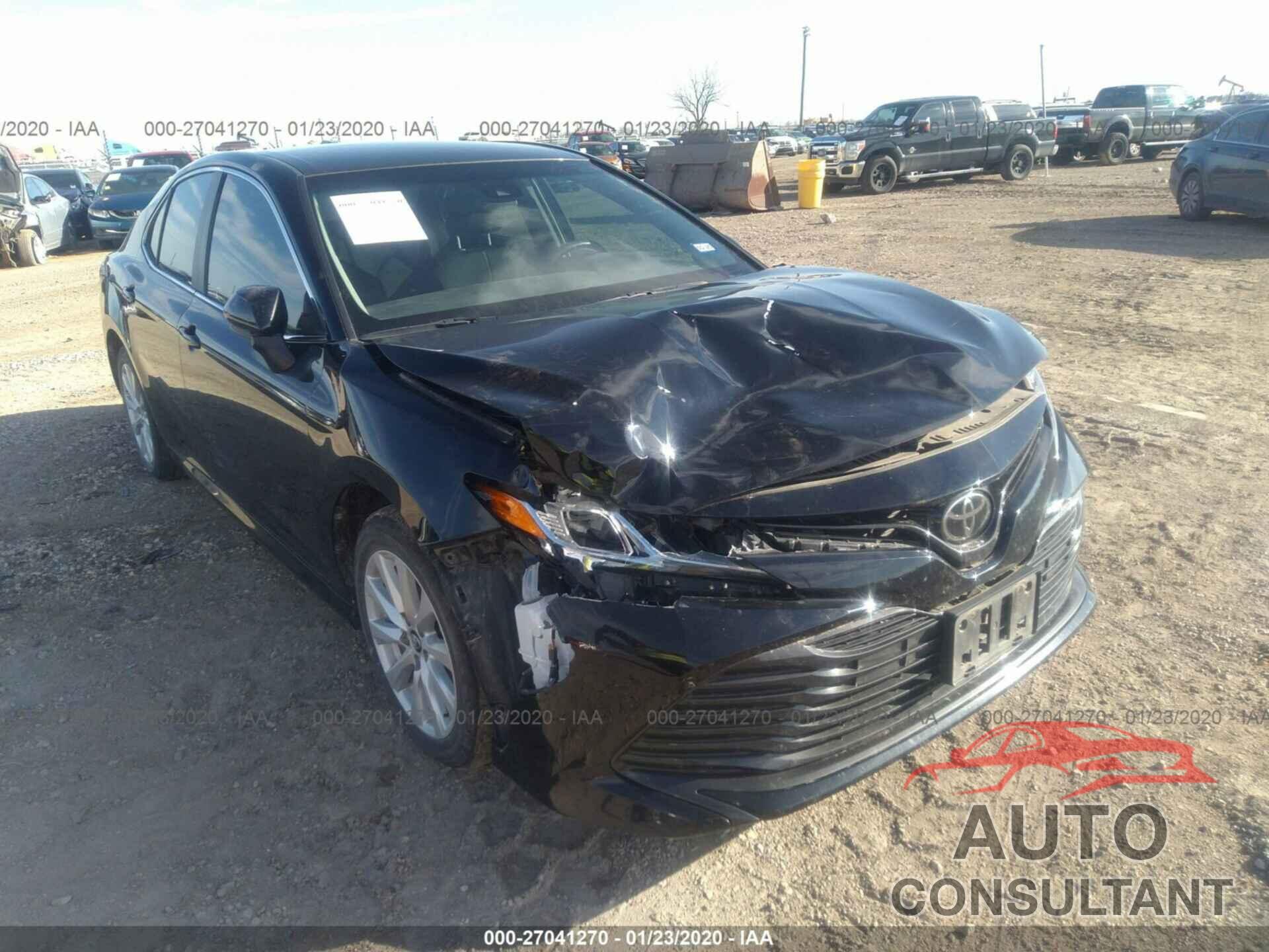 TOYOTA CAMRY 2018 - 4T1B11HK8JU603379