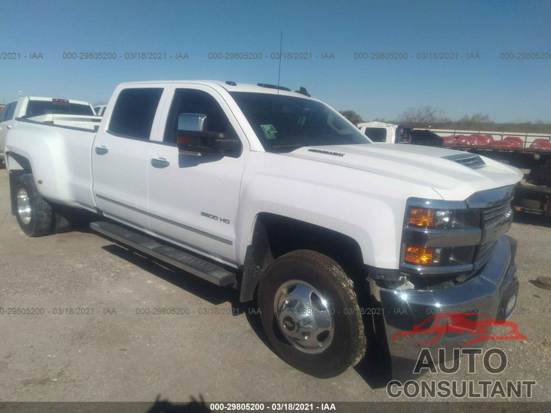 CHEVROLET SILVERADO 3500HD 2018 - 1GC4K0EY6JF138456