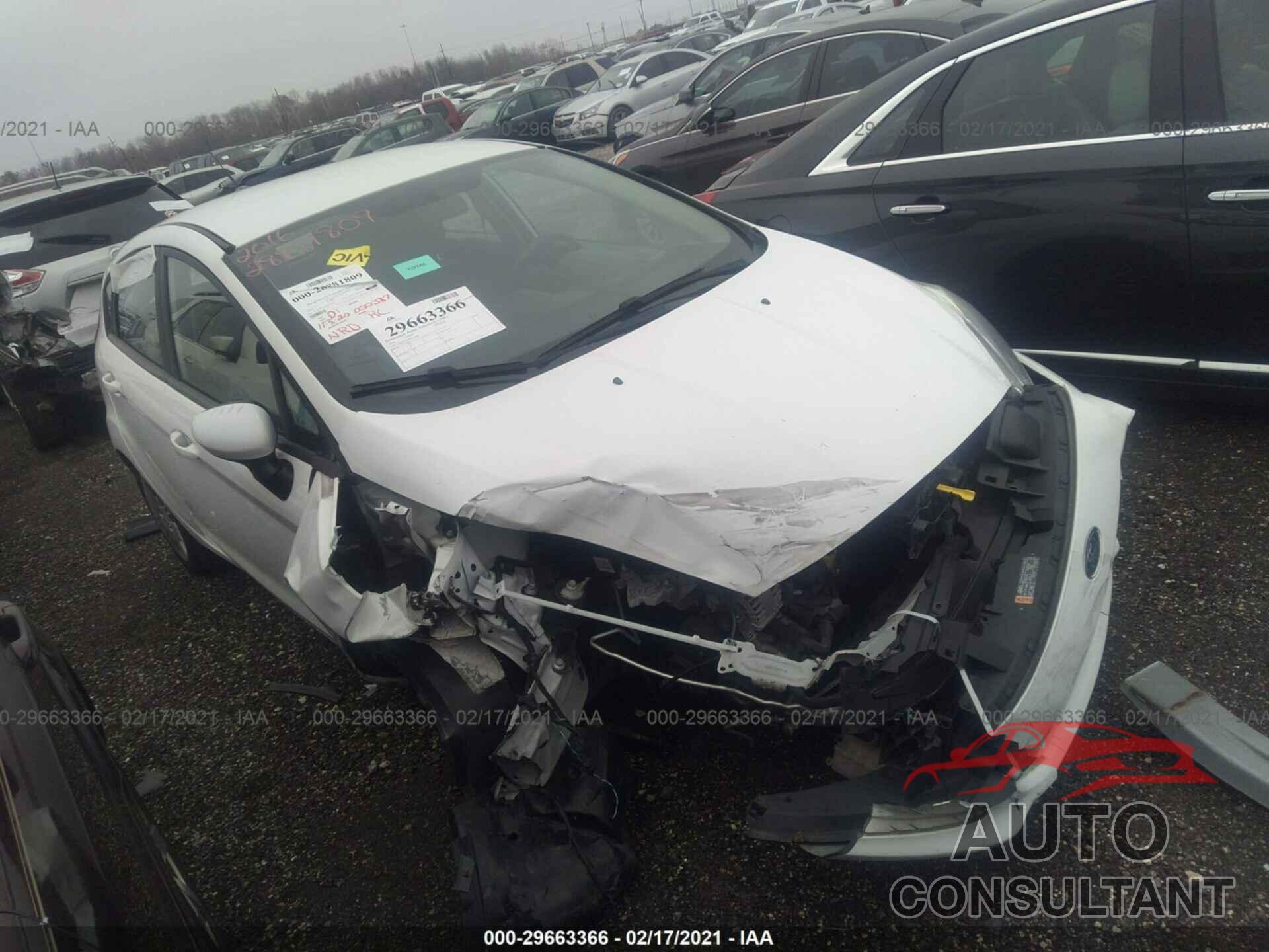 FORD FIESTA 2016 - 3FADP4TJ2GM171063