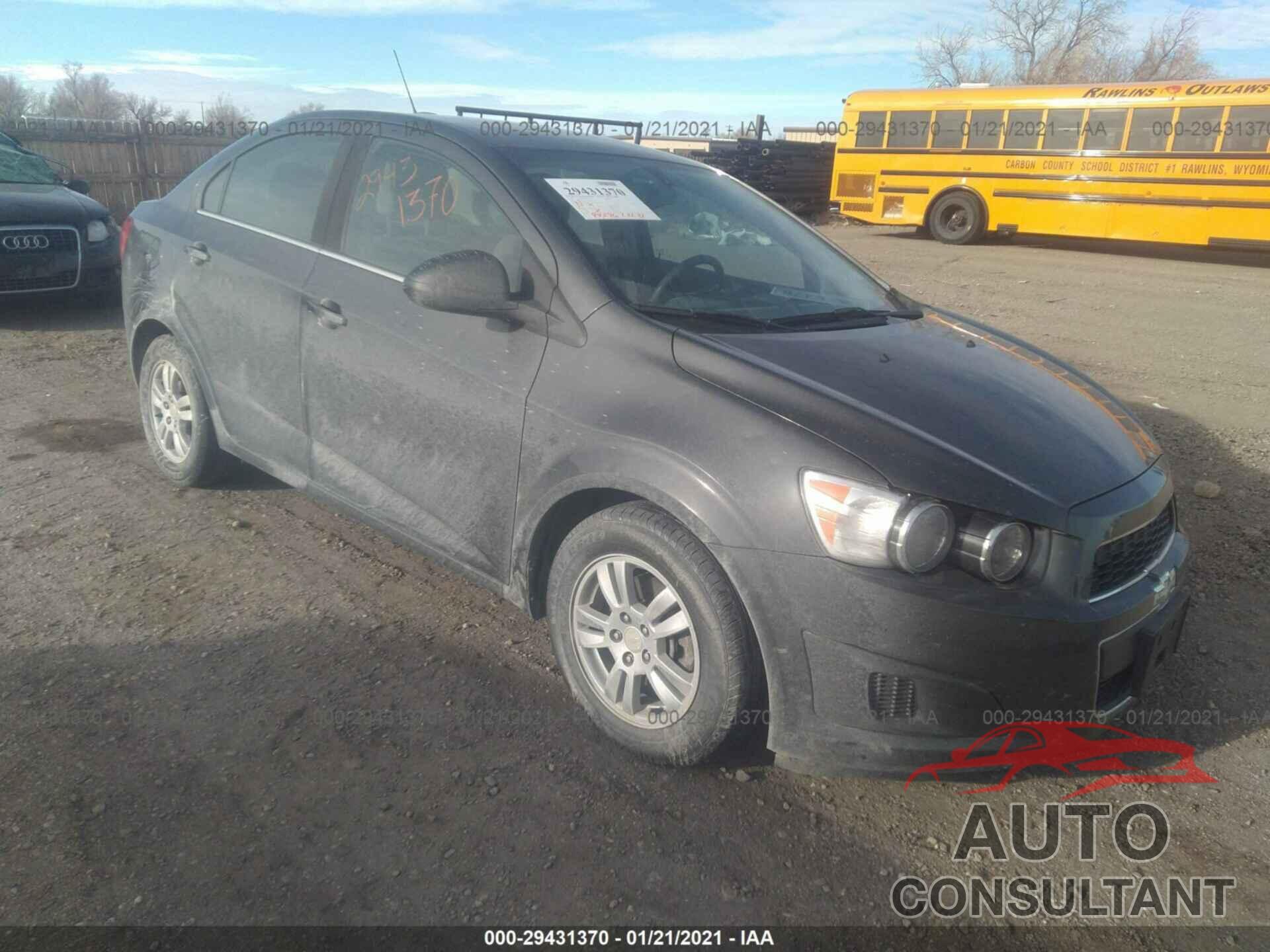 CHEVROLET SONIC 2016 - 1G1JC5SH0G4126026