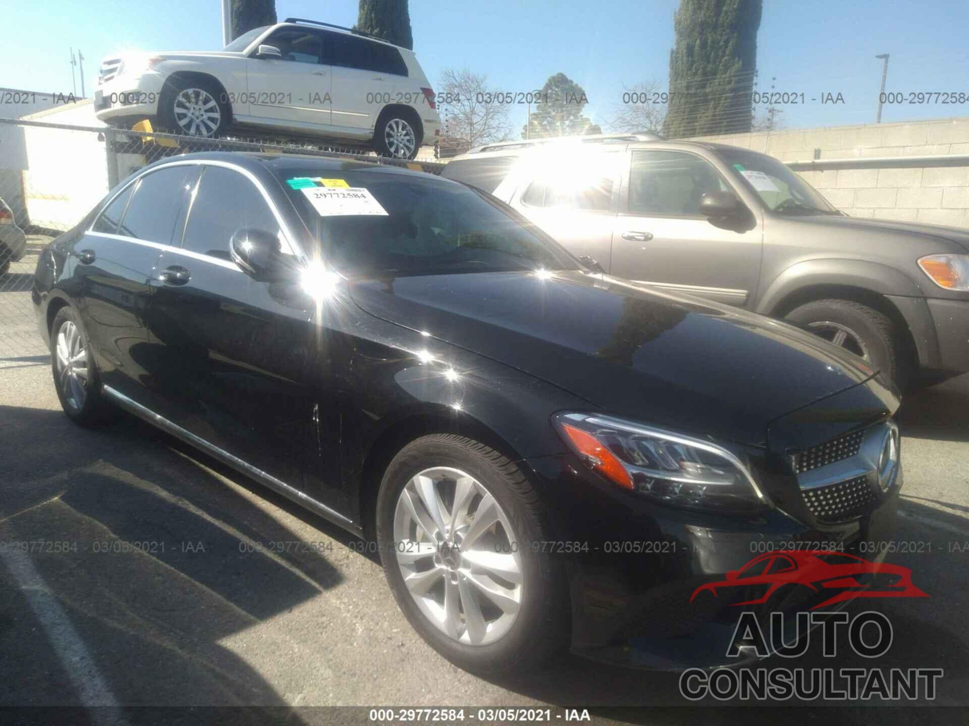 MERCEDES-BENZ C-CLASS 2019 - 55SWF8DB1KU305111