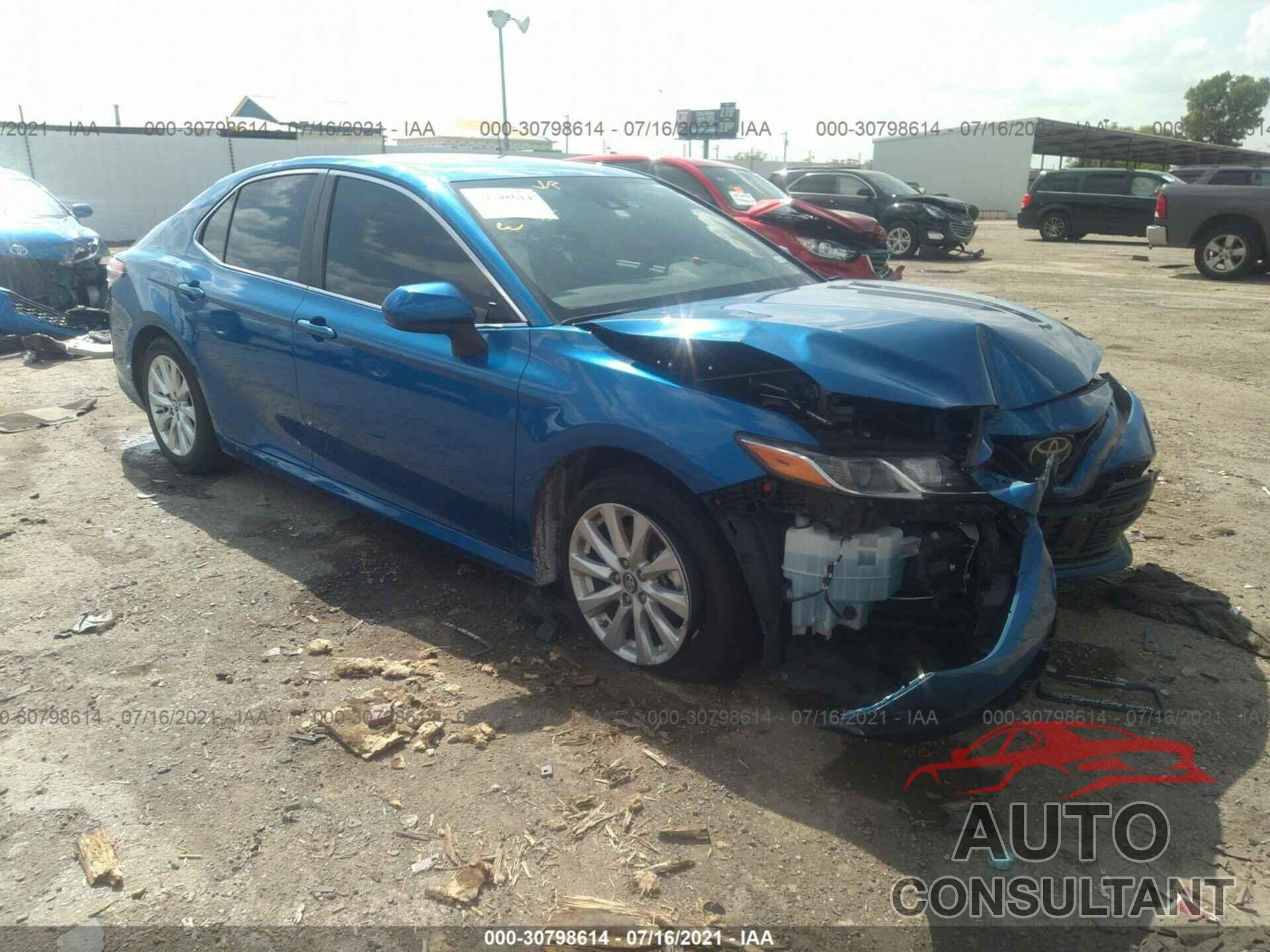 TOYOTA CAMRY 2019 - 4T1B11HK2KU286491