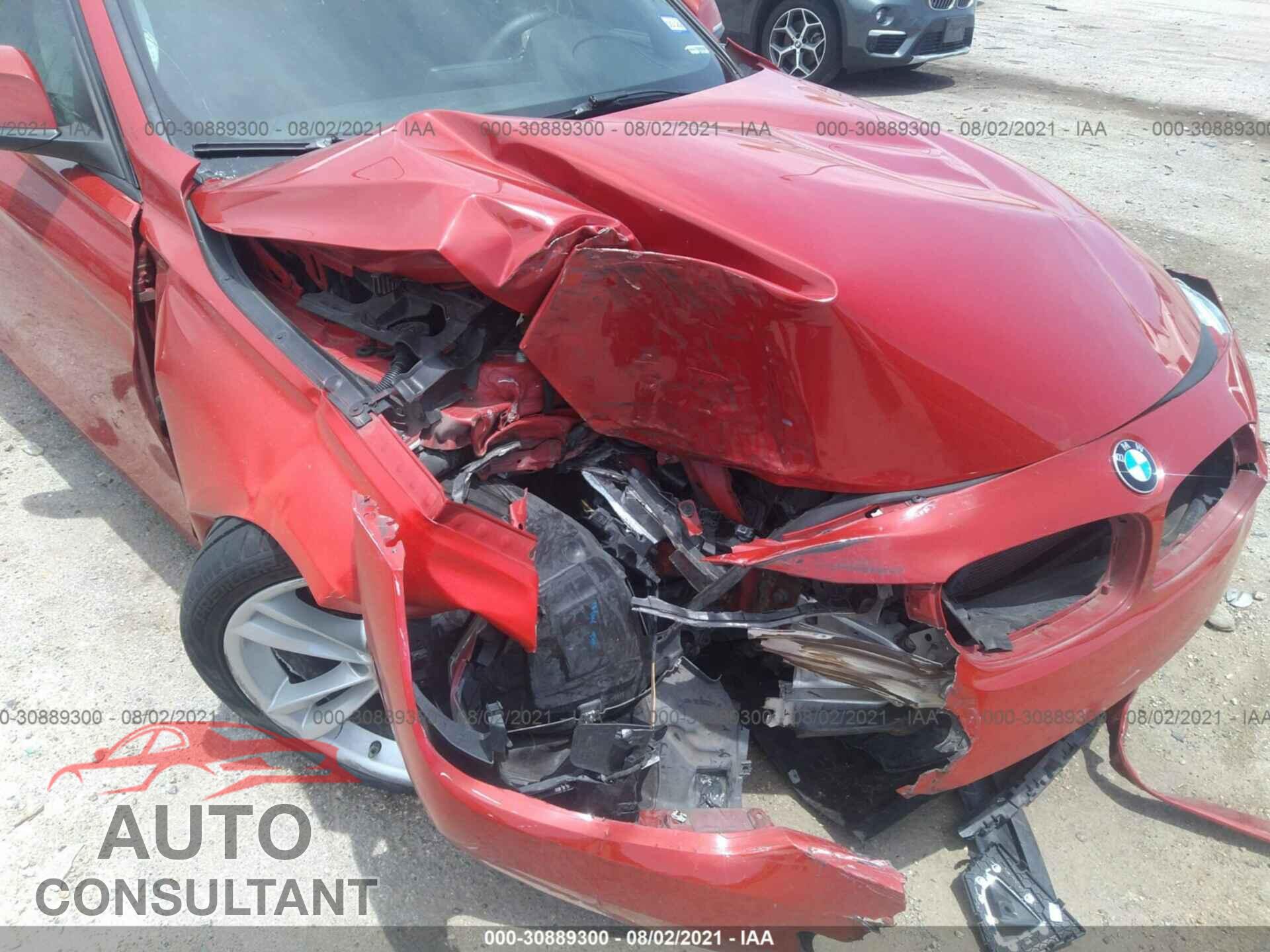 BMW 3 SERIES 2016 - WBA8E1G55GNU10332