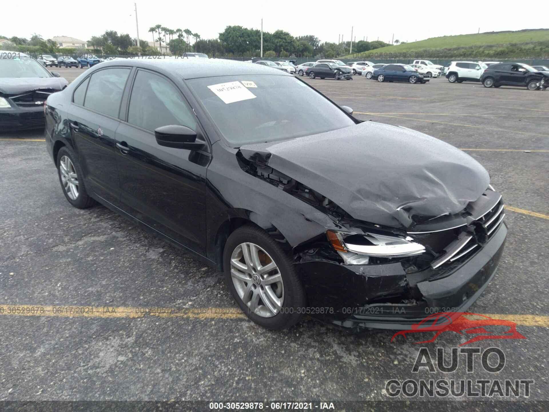 VOLKSWAGEN JETTA 2018 - 3VW2B7AJ1JM207799