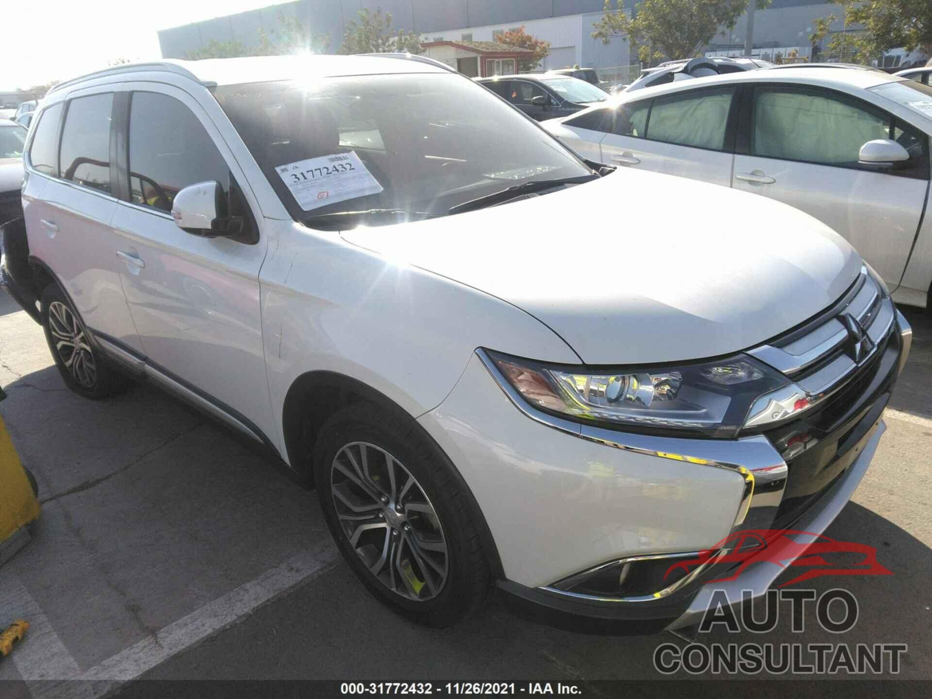 MITSUBISHI OUTLANDER 2018 - JA4AD3A36JZ009893