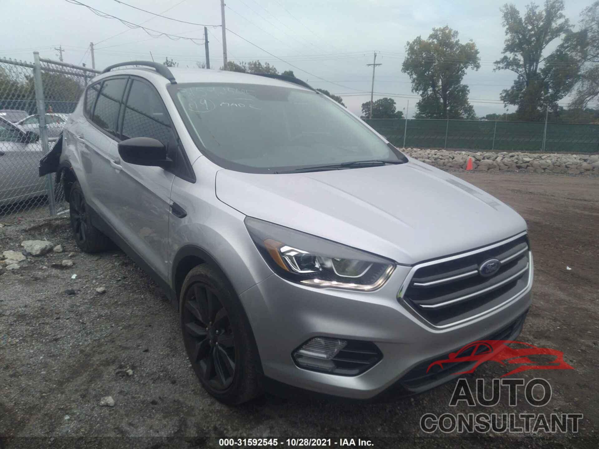 FORD ESCAPE 2019 - 1FMCU9GD0KUB09550