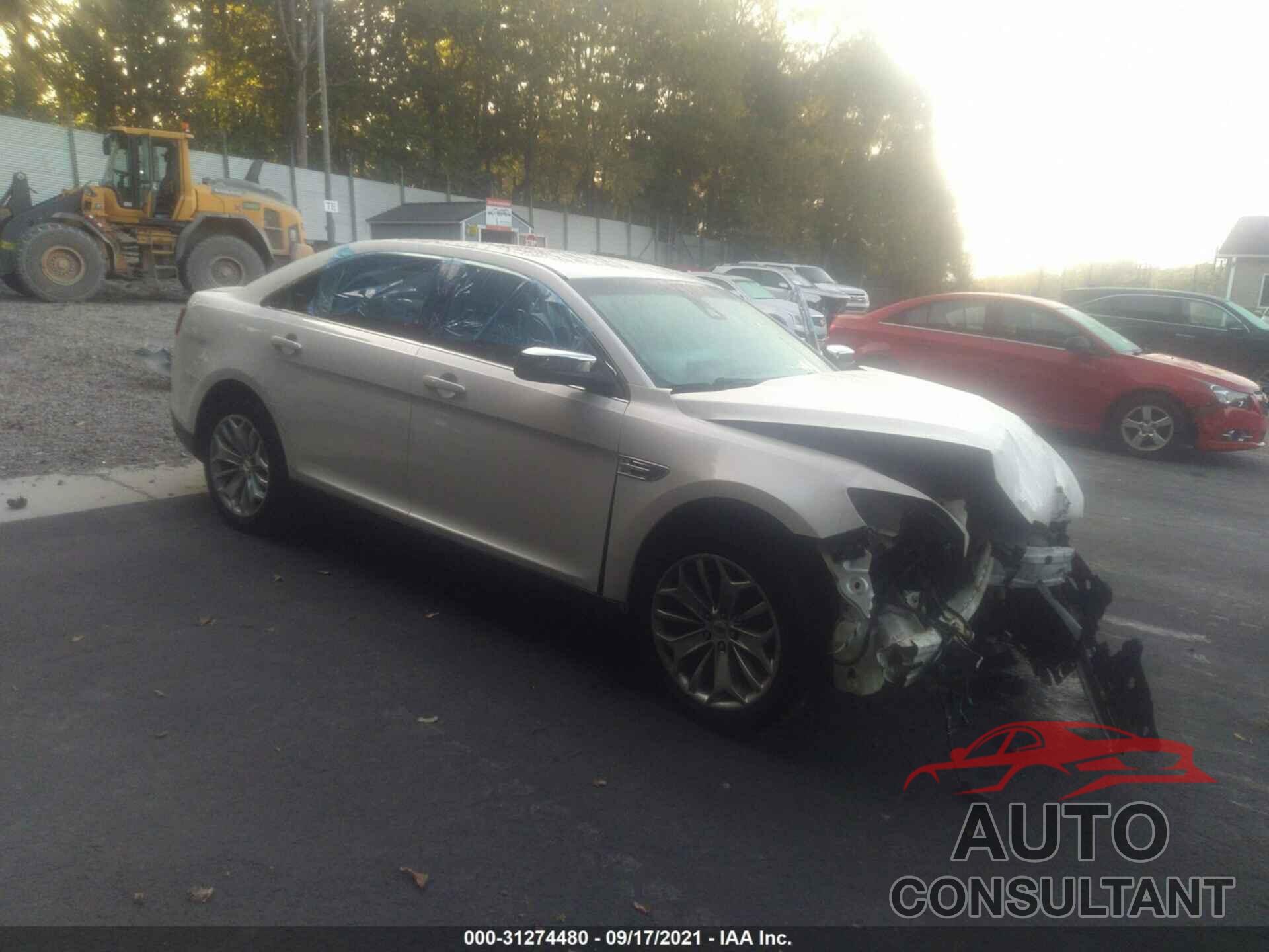 FORD TAURUS 2018 - 1FAHP2F89JG102225