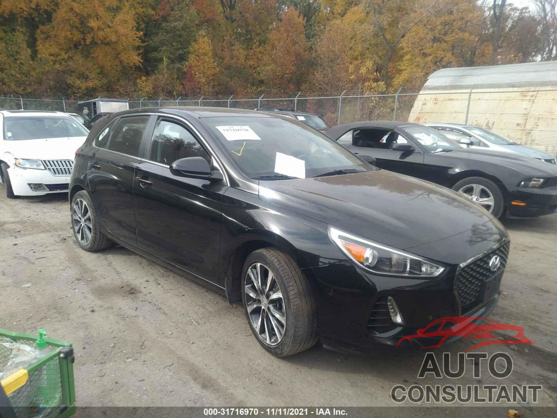 HYUNDAI ELANTRA GT 2018 - KMHH35LE5JU074681