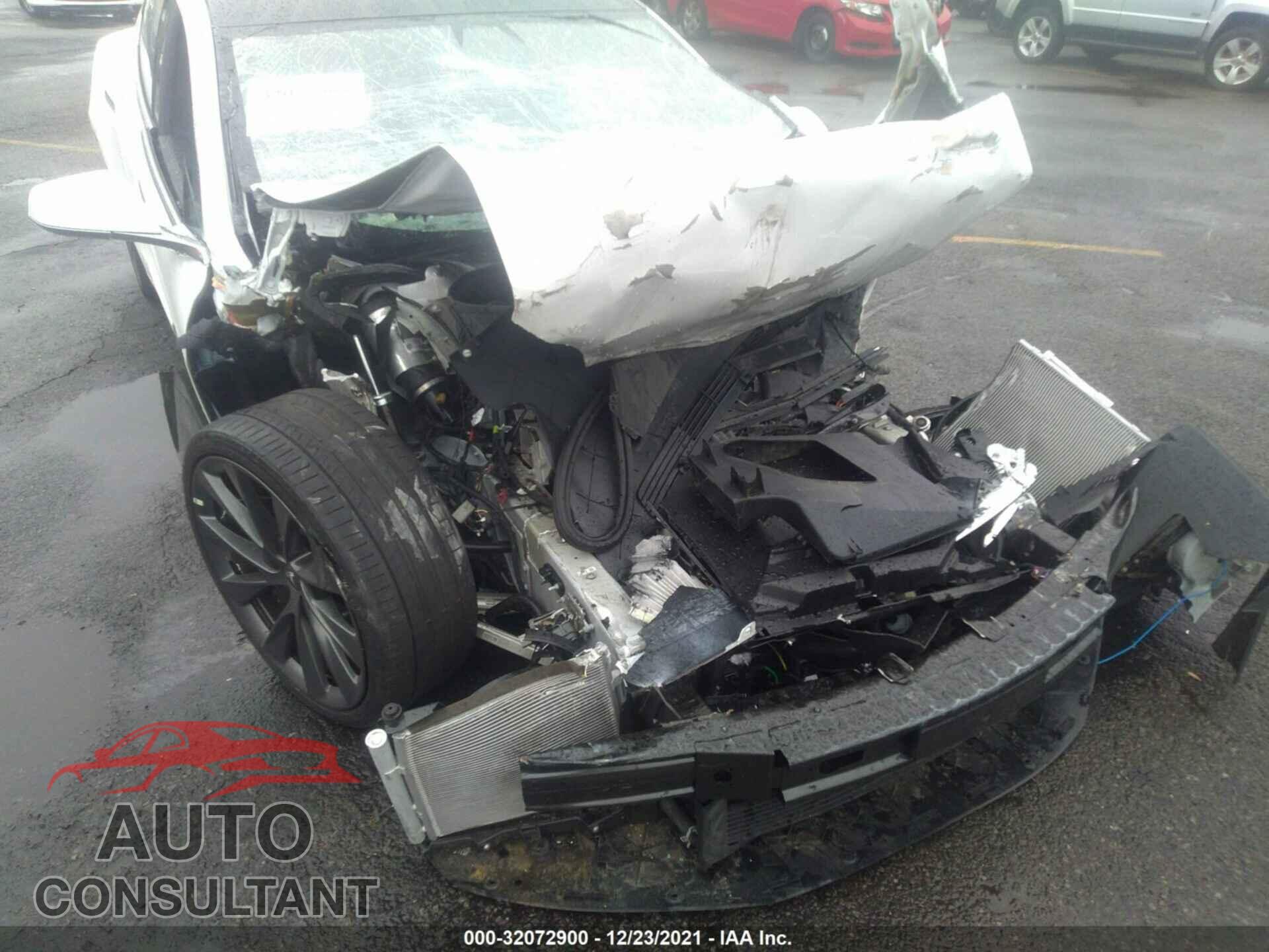 TESLA MODEL S 2021 - 5YJSA1E27MF427575