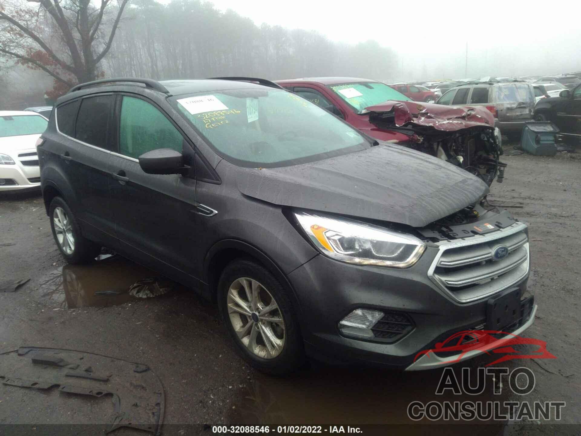 FORD ESCAPE 2017 - 1FMCU9G90HUC91786