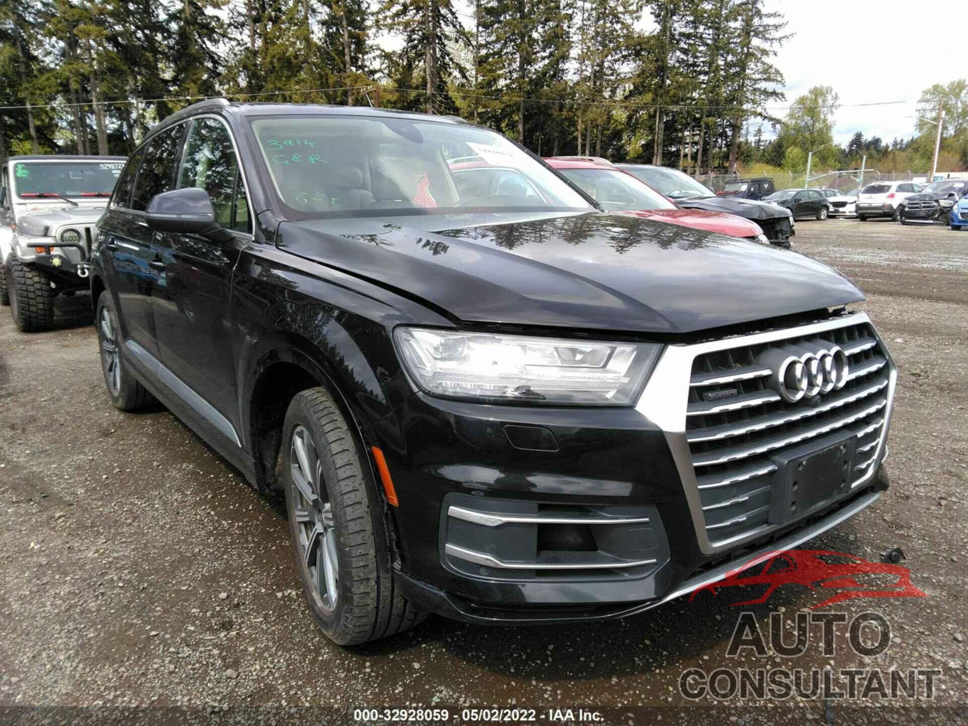 AUDI Q7 2017 - WA1LAAF70HD023149