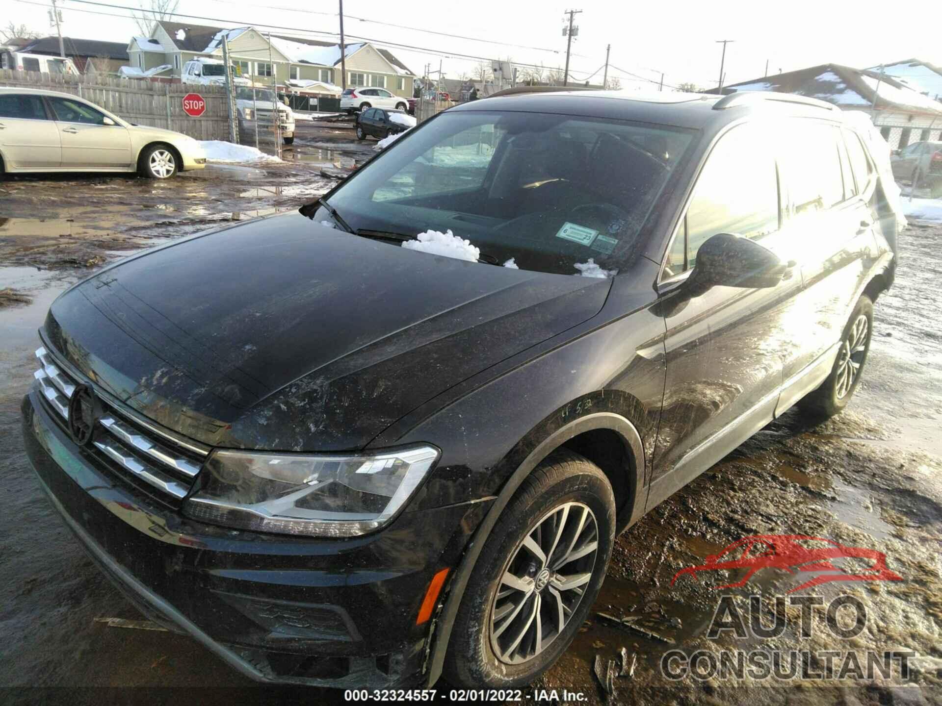 VOLKSWAGEN TIGUAN 2018 - 3VV2B7AX1JM204183