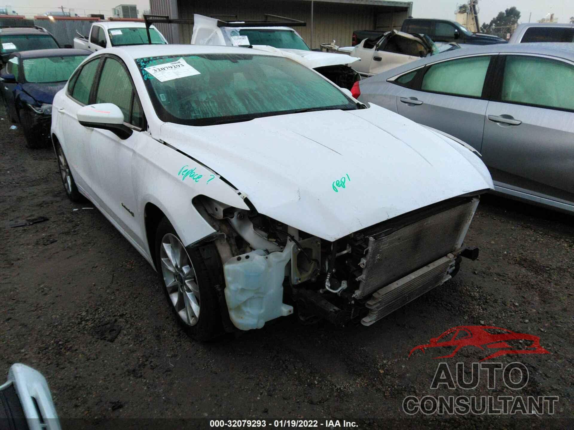 FORD FUSION 2017 - 3FA6P0LU8HR224817