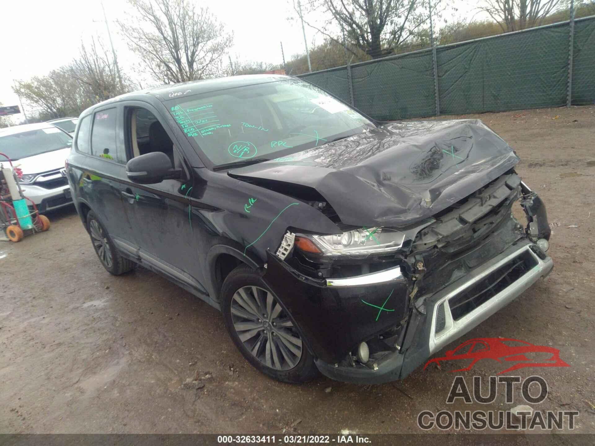 MITSUBISHI OUTLANDER 2019 - JA4AD3A31KZ048750