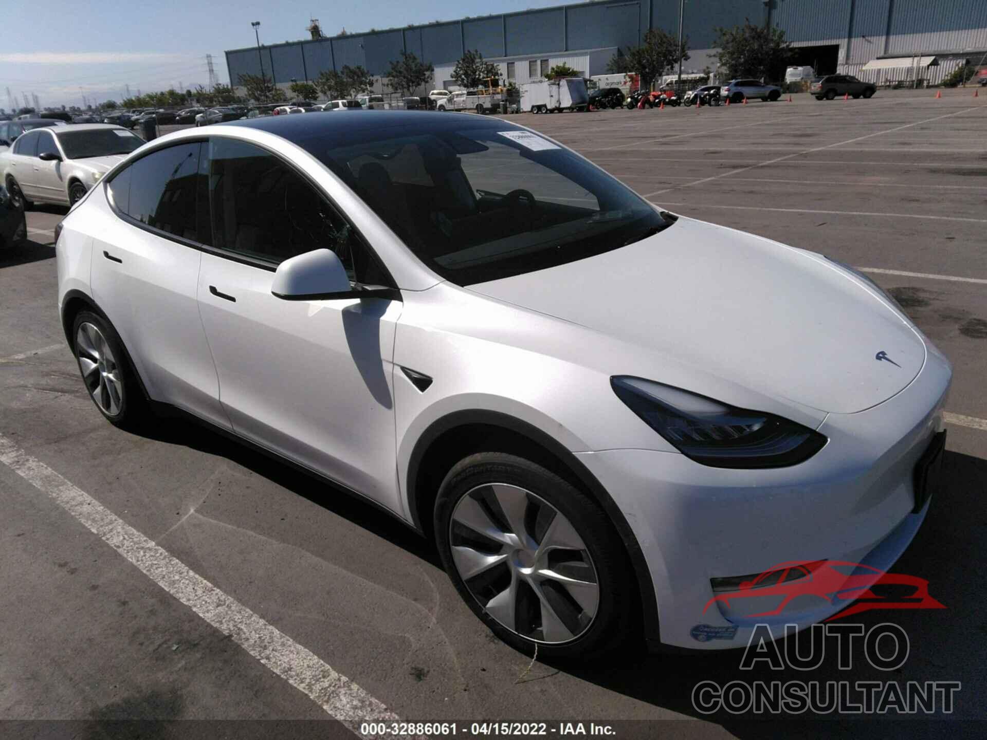 TESLA MODEL Y 2021 - 5YJYGDEE3MF145583