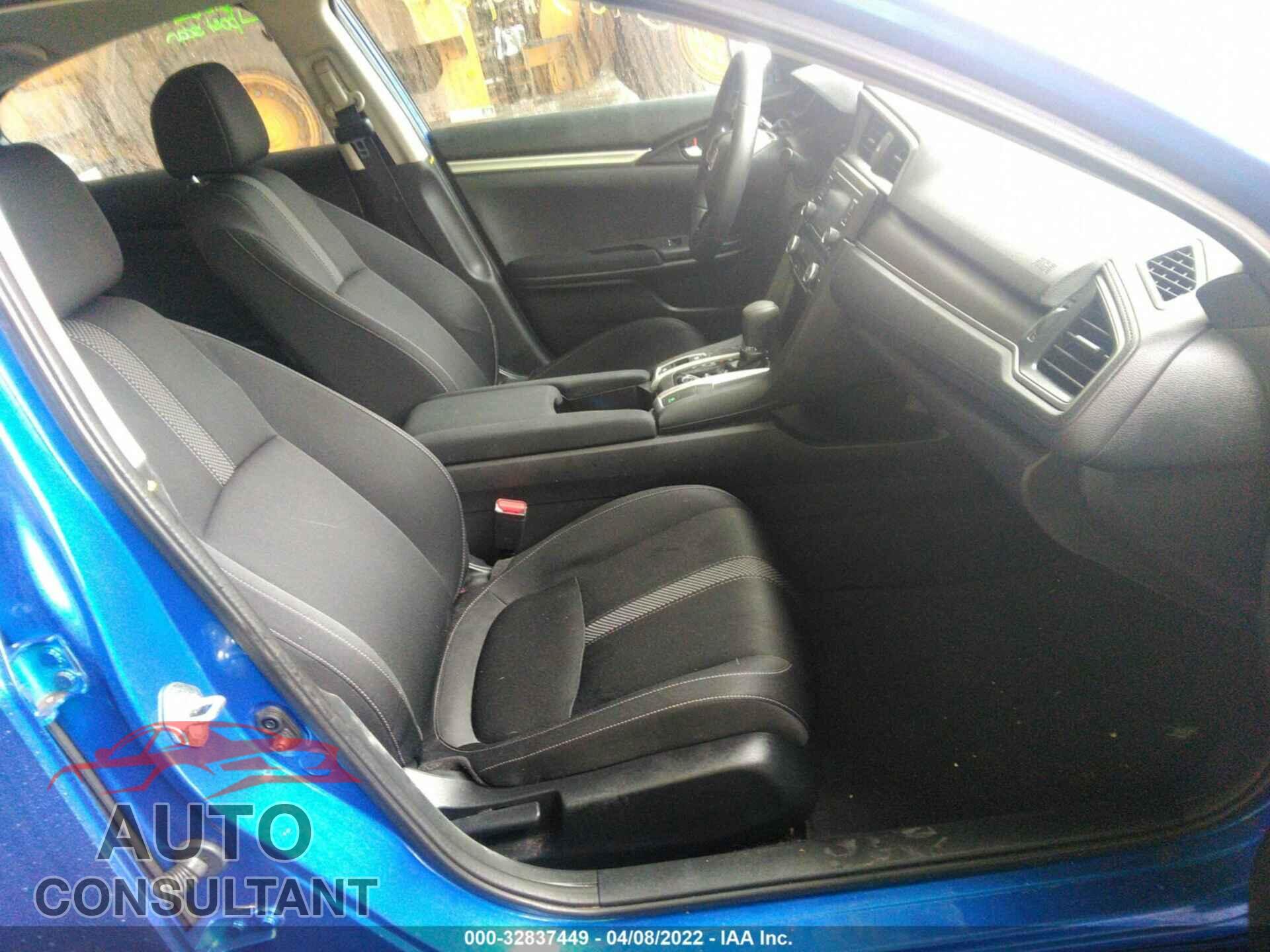 HONDA CIVIC SEDAN 2019 - 2HGFC2F68KH506801