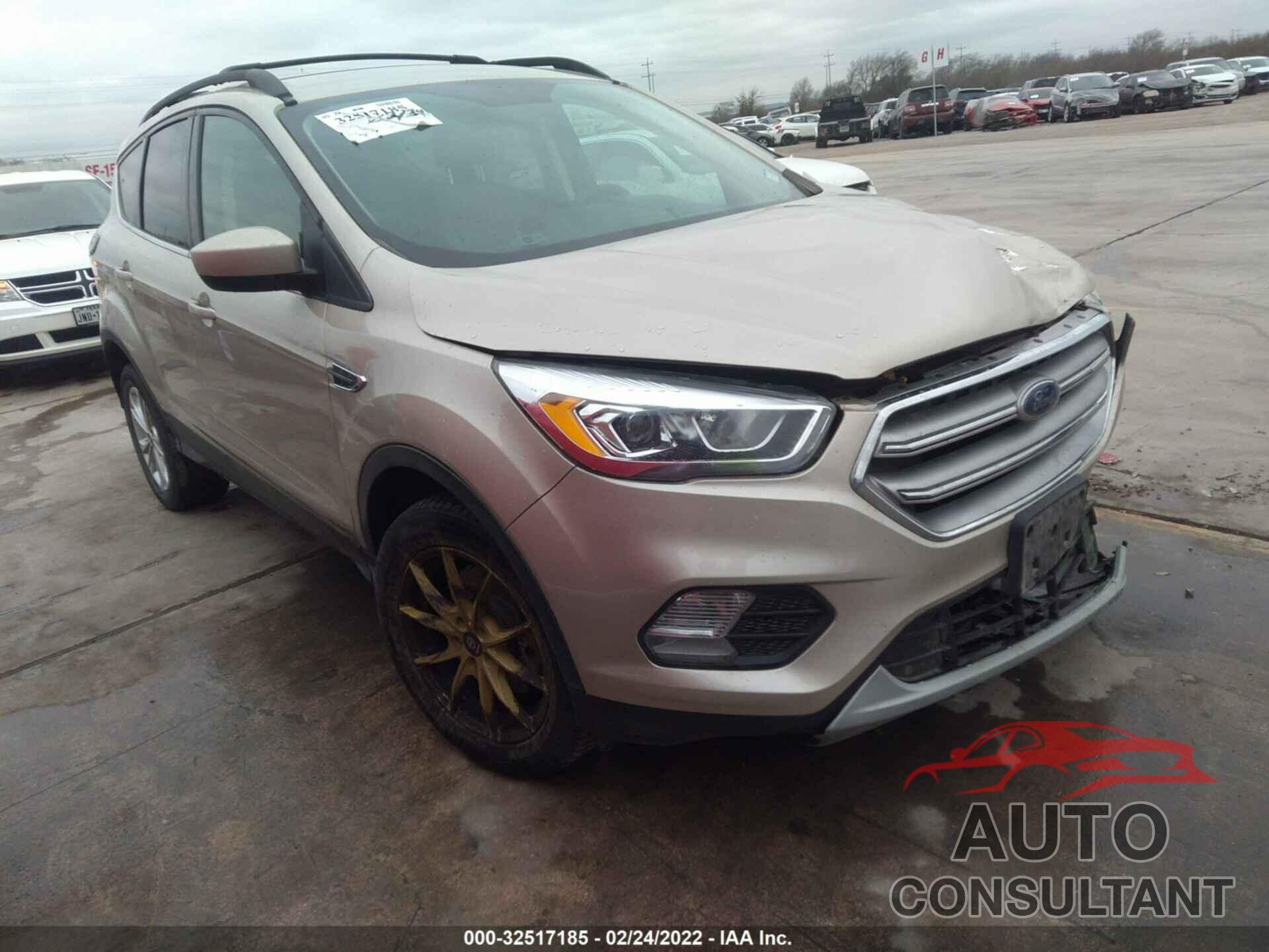 FORD ESCAPE 2017 - 1FMCU0G99HUC10246
