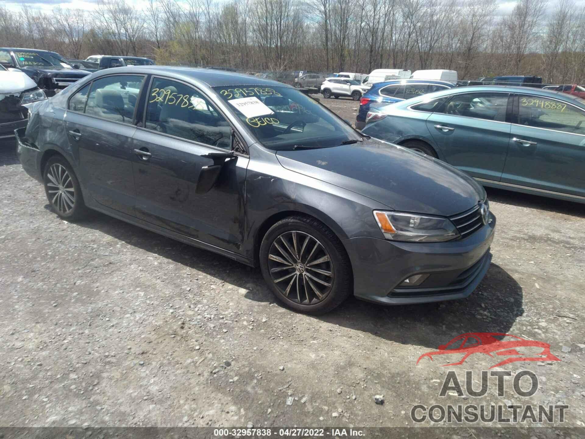 VOLKSWAGEN JETTA SEDAN 2016 - 3VWB17AJ5GM402591