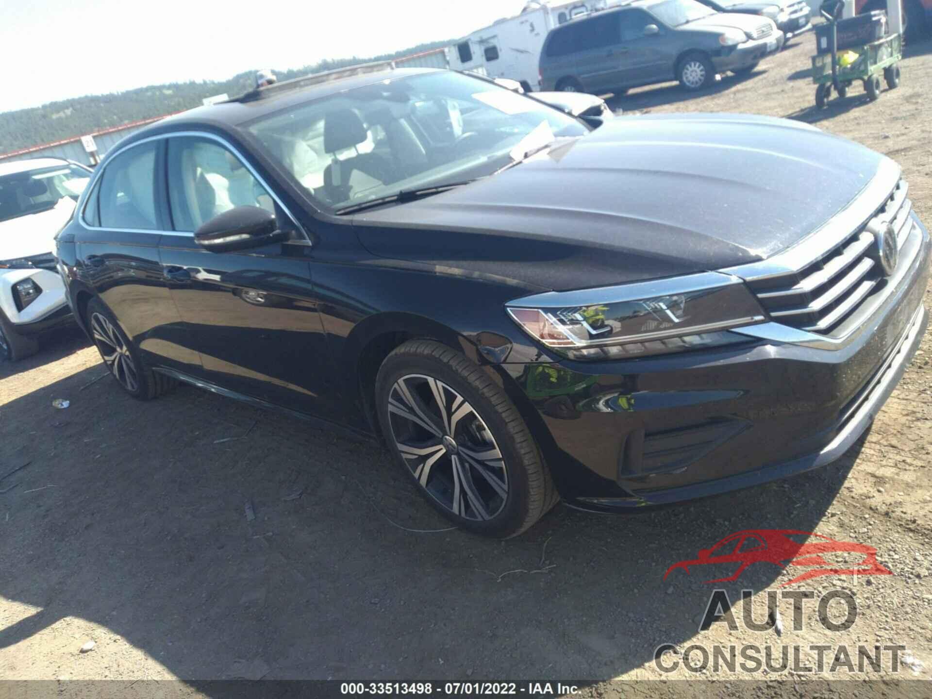 VOLKSWAGEN PASSAT 2021 - 1VWSA7A38MC001048