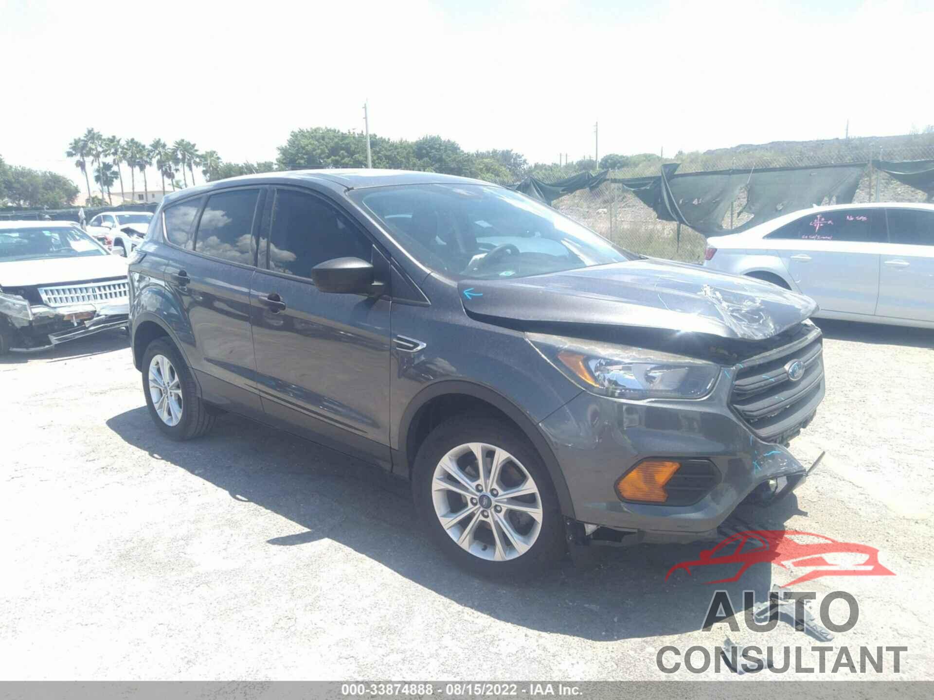 FORD ESCAPE 2018 - 1FMCU0F75JUA16996