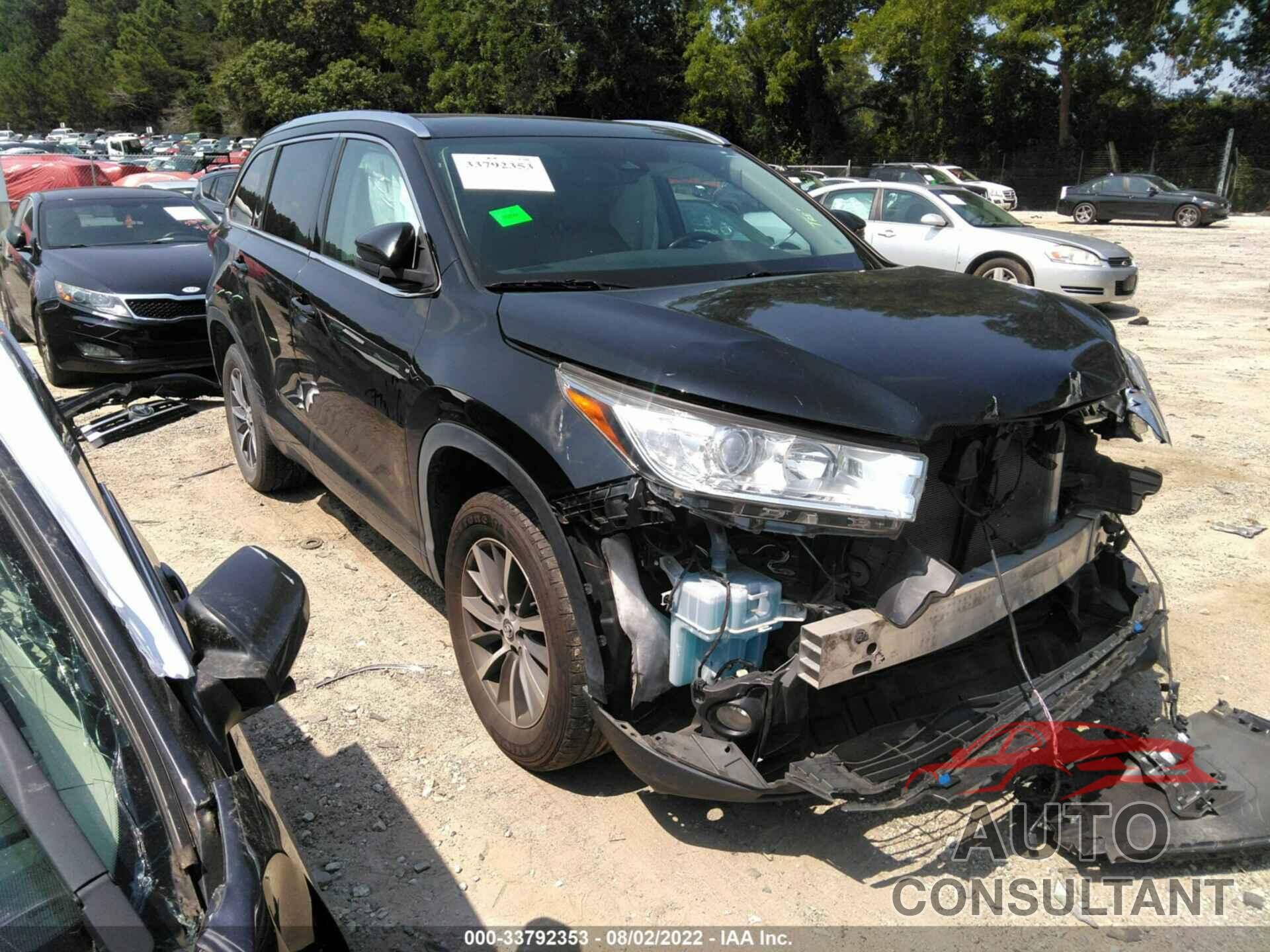TOYOTA HIGHLANDER 2018 - 5TDKZRFH2JS538181