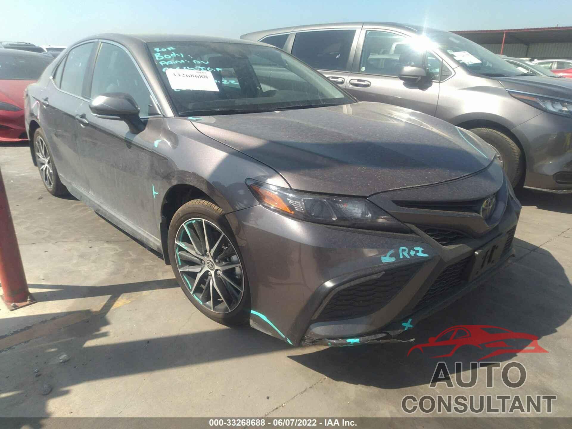 TOYOTA CAMRY 2022 - 4T1T11AK7NU669572