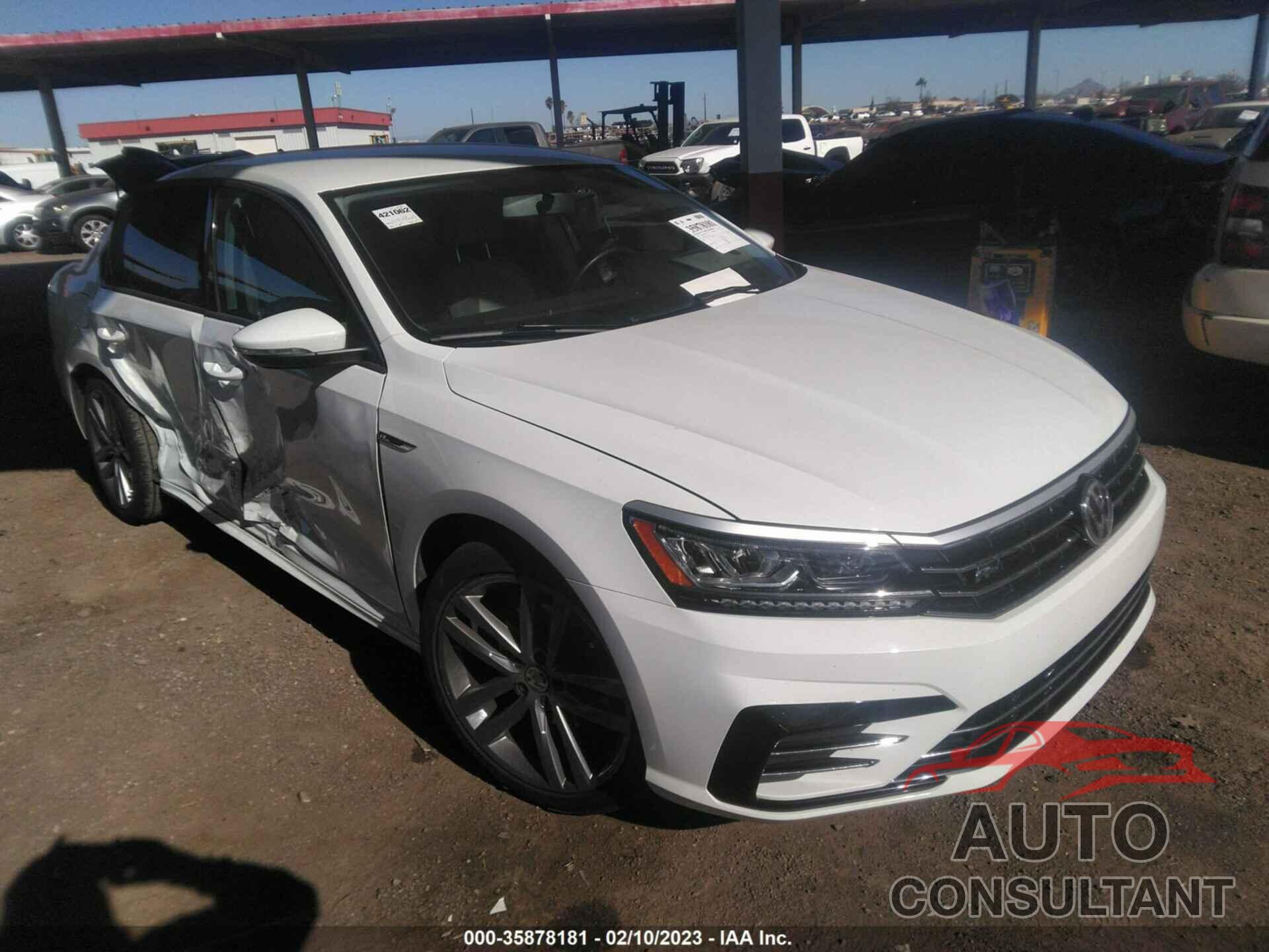 VOLKSWAGEN PASSAT 2018 - 1VWAA7A36JC023699