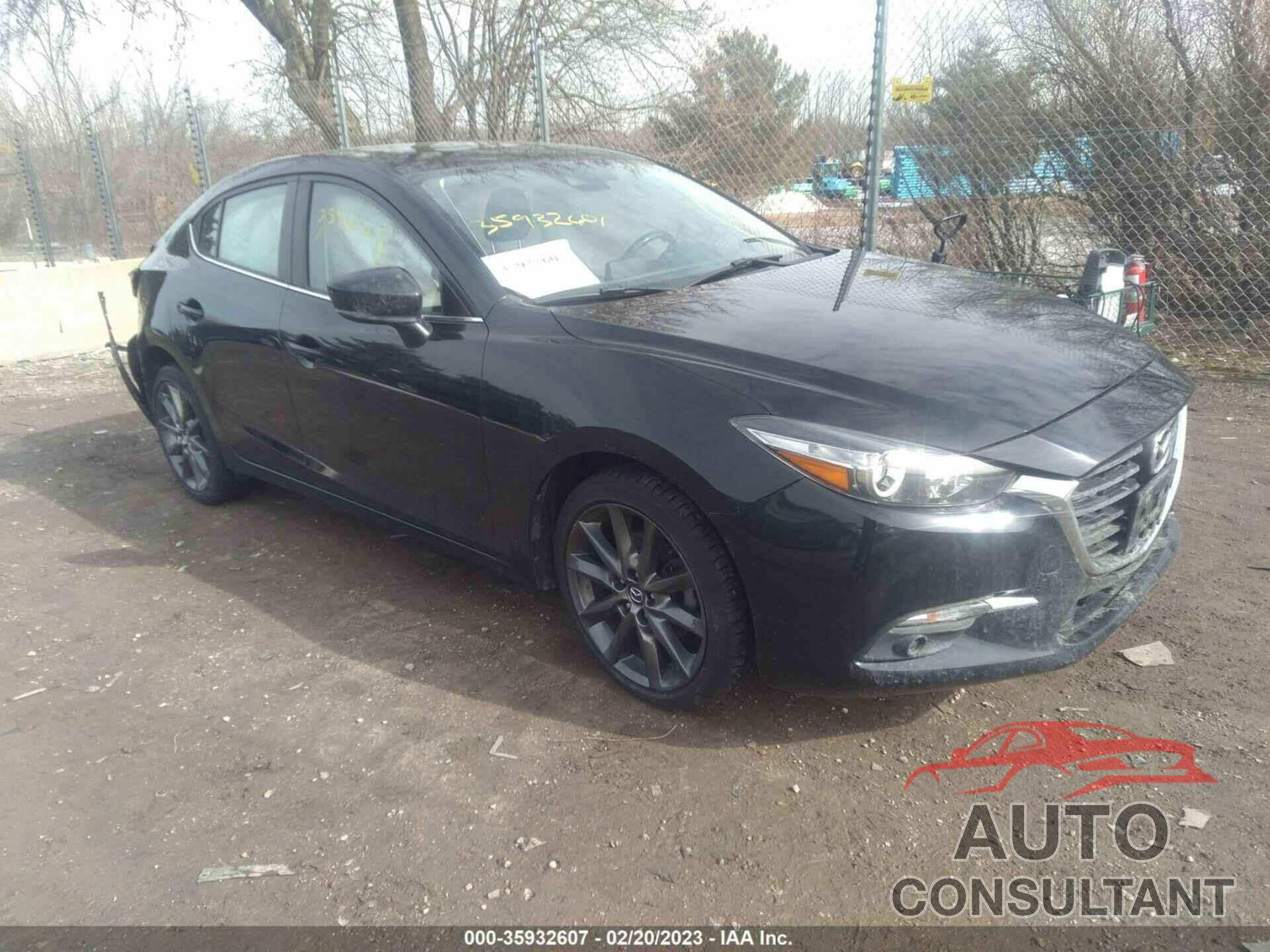 MAZDA MAZDA3 4-DOOR 2018 - 3MZBN1V31JM182550