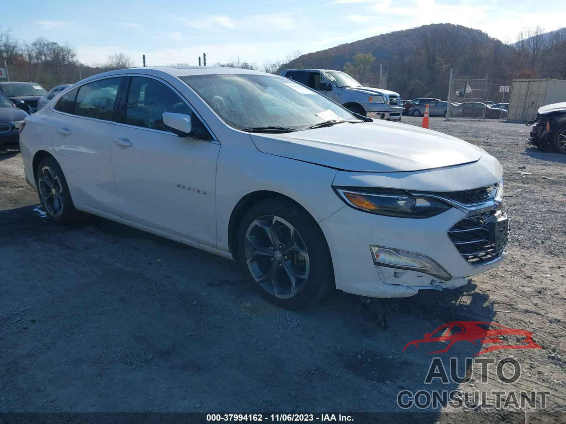 CHEVROLET MALIBU 2020 - 1G1ZD5ST7LF109582