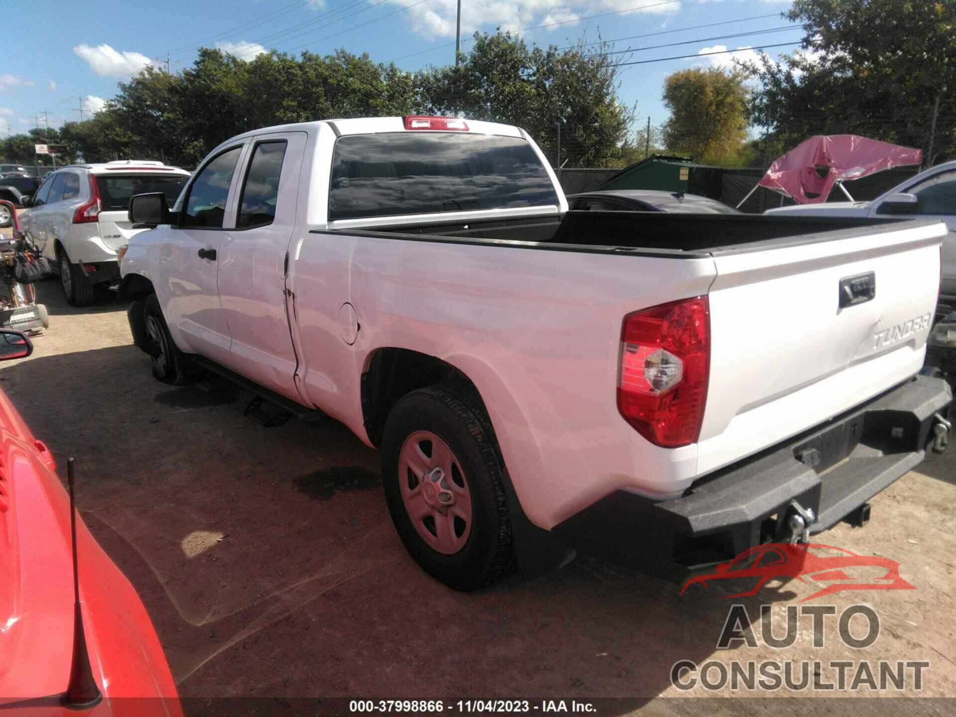 TOYOTA TUNDRA 2017 - 5TFRM5F16HX115634