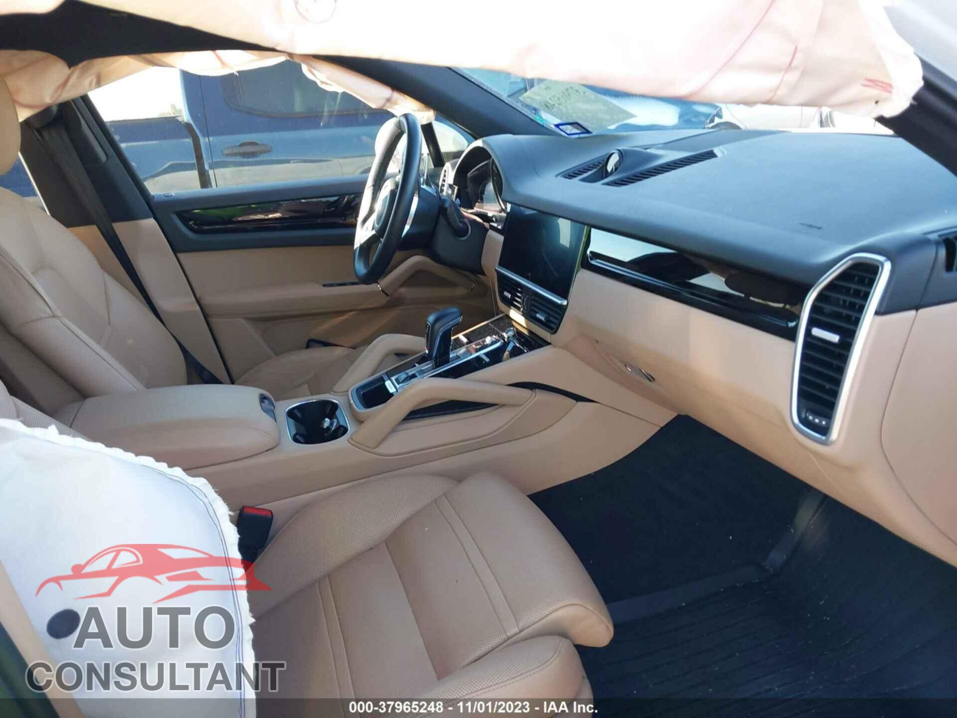 PORSCHE CAYENNE 2020 - WP1AA2AY0LDA02814