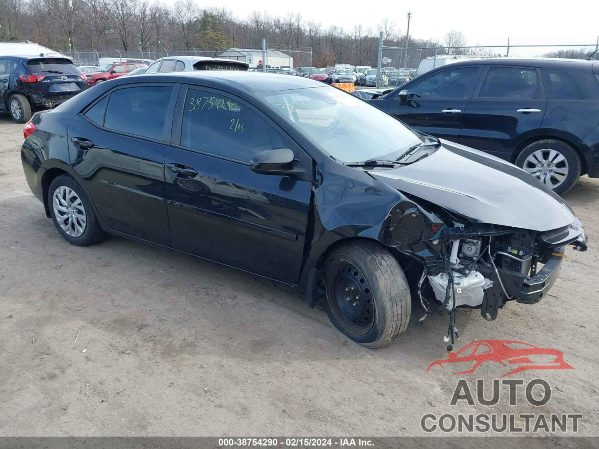 TOYOTA COROLLA 2018 - 2T1BURHE8JC043509