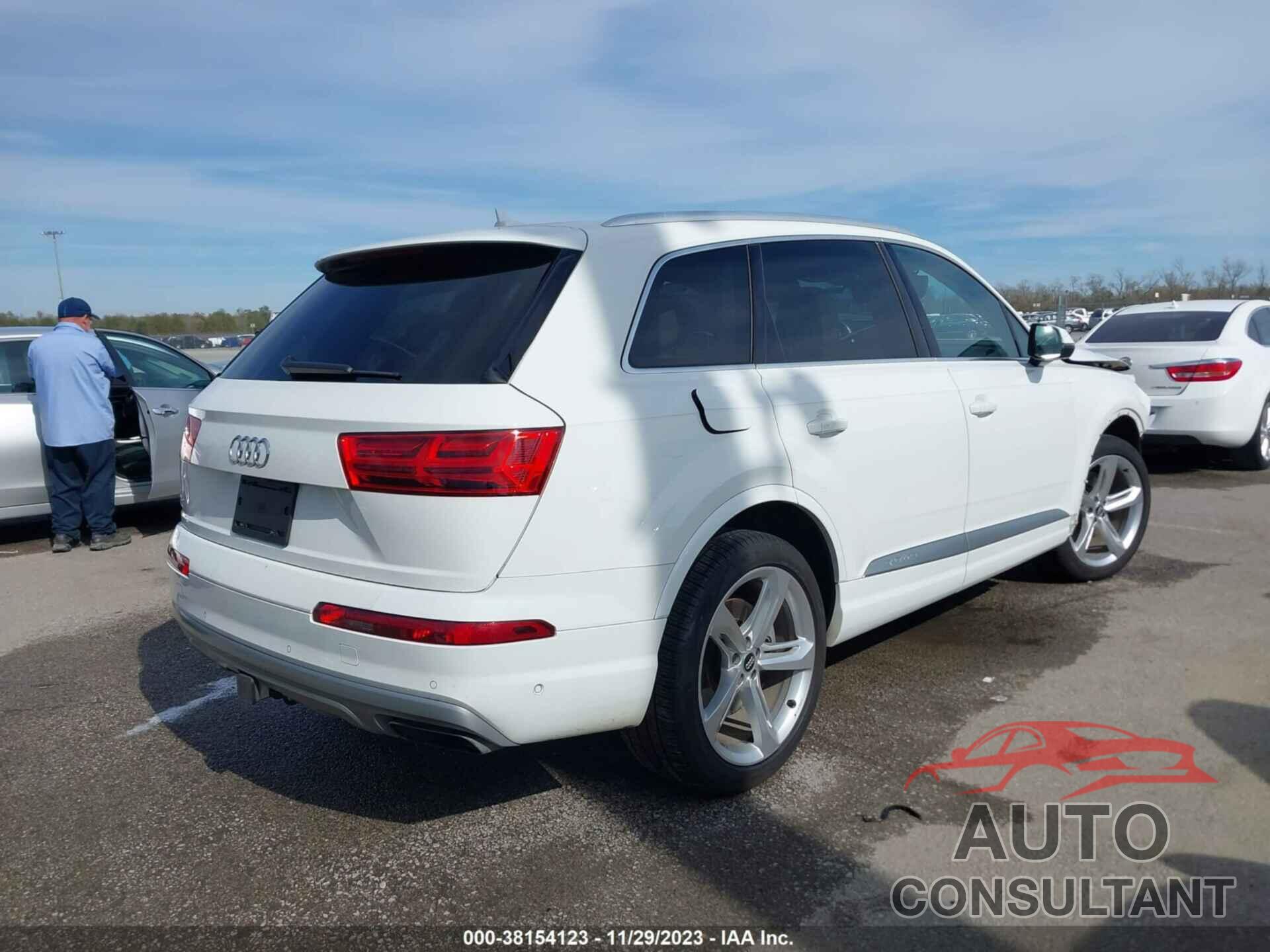 AUDI Q7 2019 - WA1VAAF70KD018050