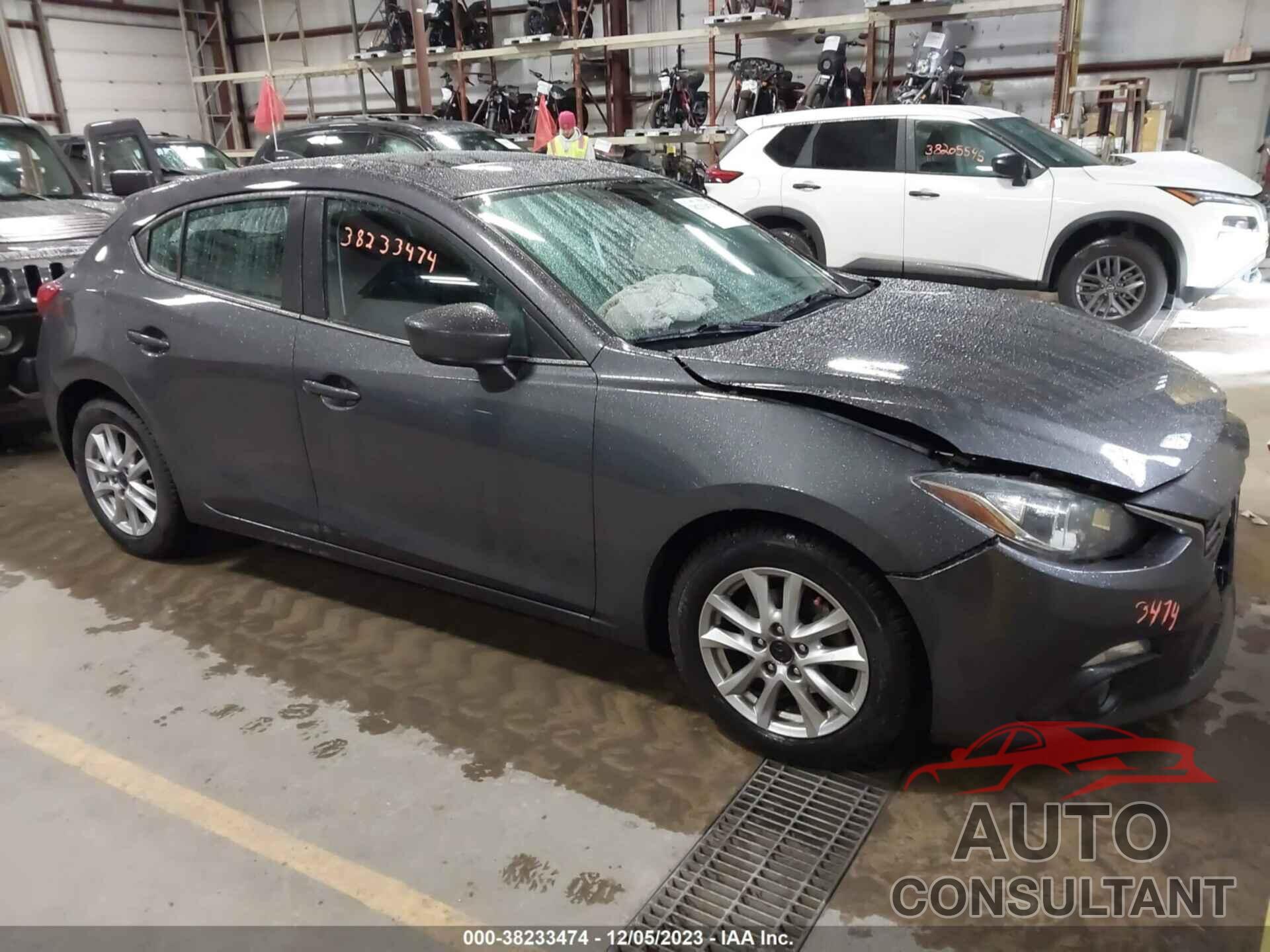 MAZDA MAZDA3 2016 - JM1BM1M73G1347188