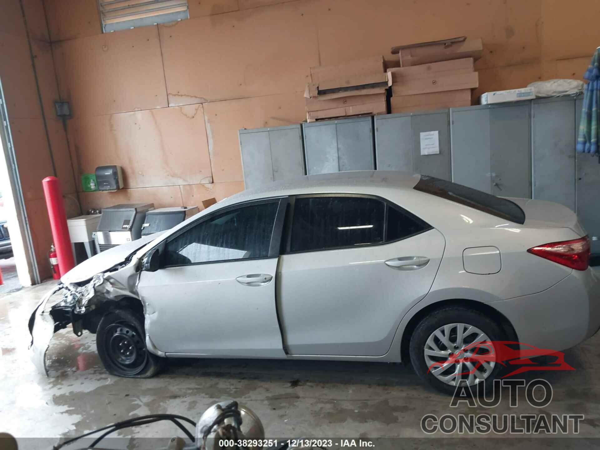 TOYOTA COROLLA 2019 - 5YFBURHE3KP945485