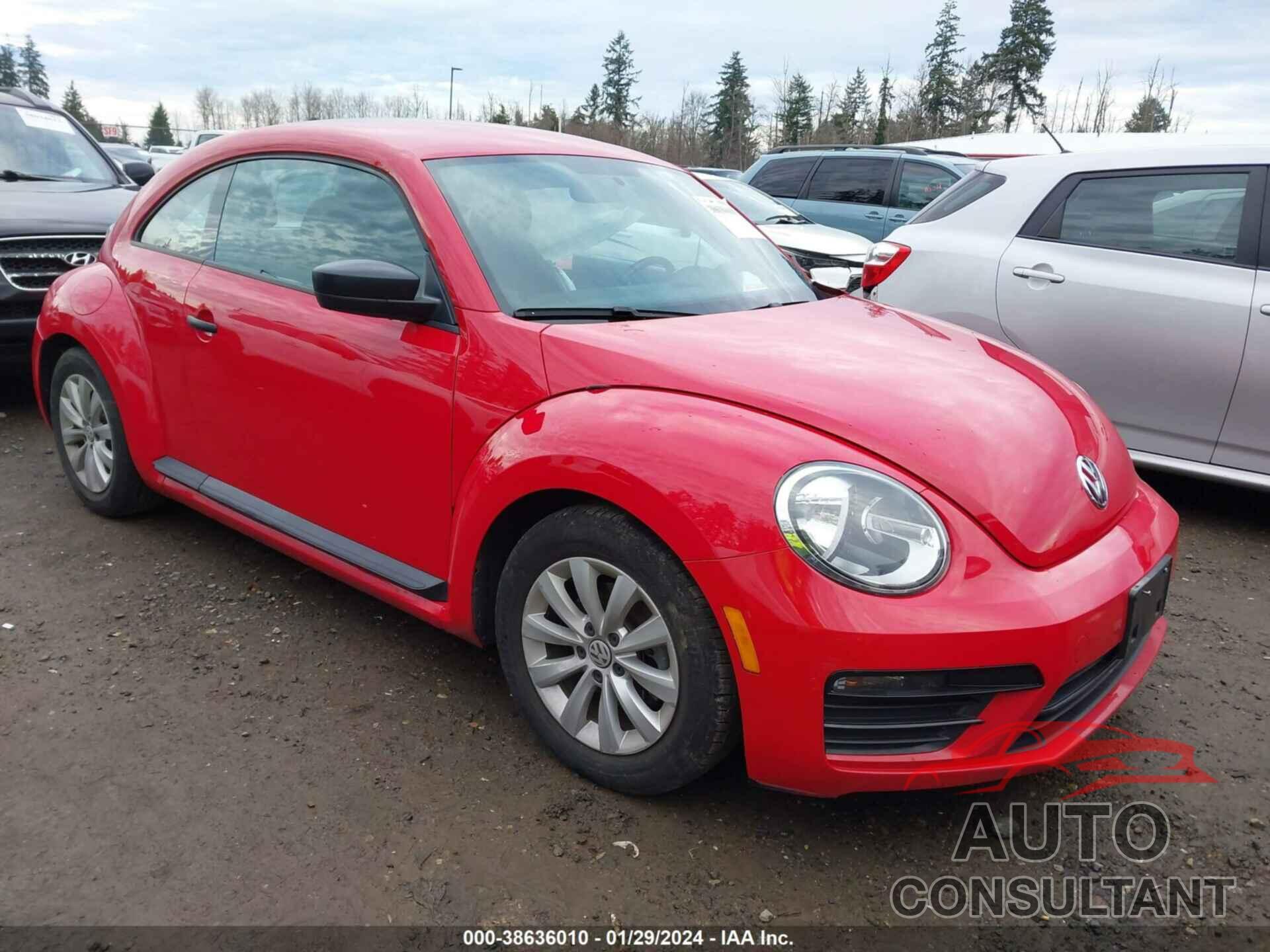 VOLKSWAGEN BEETLE 2018 - 3VWFD7AT3JM721473