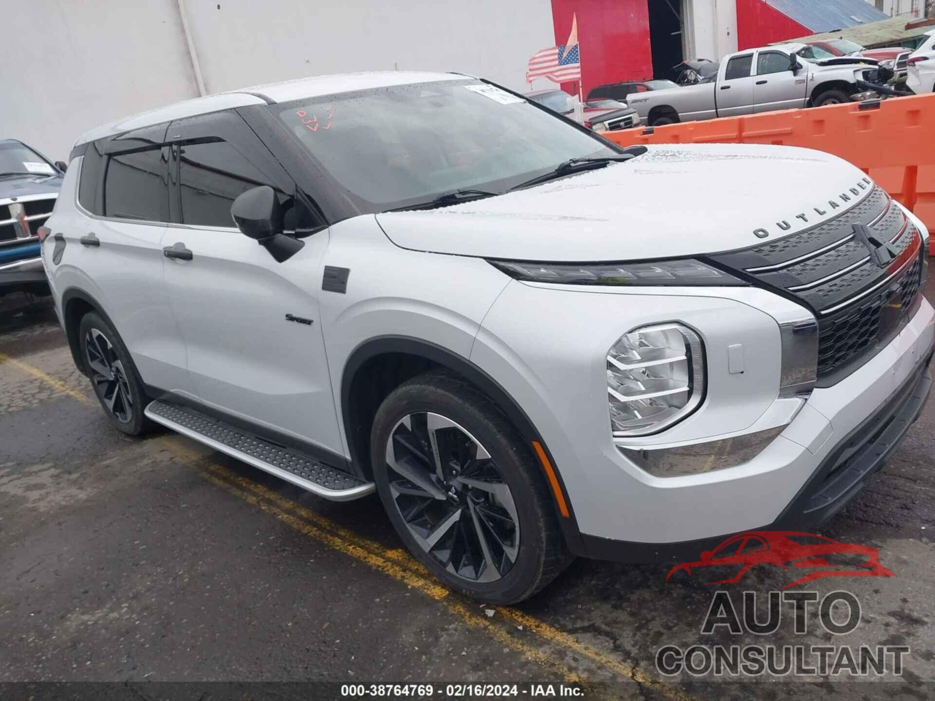 MITSUBISHI OUTLANDER 2022 - JA4J4TA86NZ041809