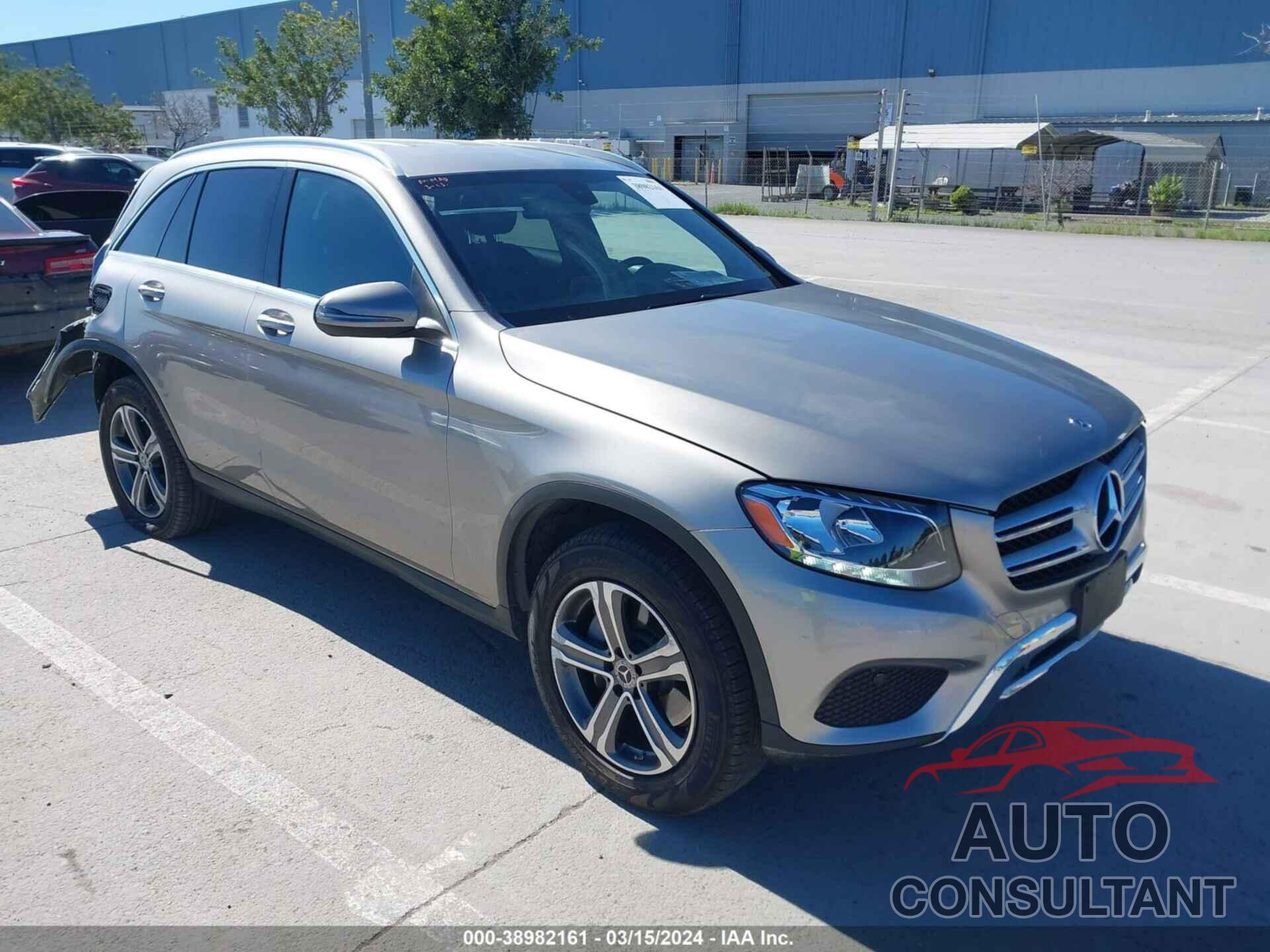 MERCEDES-BENZ GLC 300 2019 - WDC0G4JB8KV137416