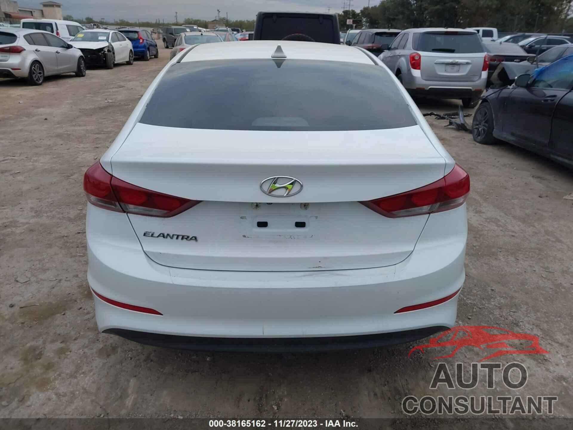 HYUNDAI ELANTRA 2018 - 5NPD84LF5JH299782