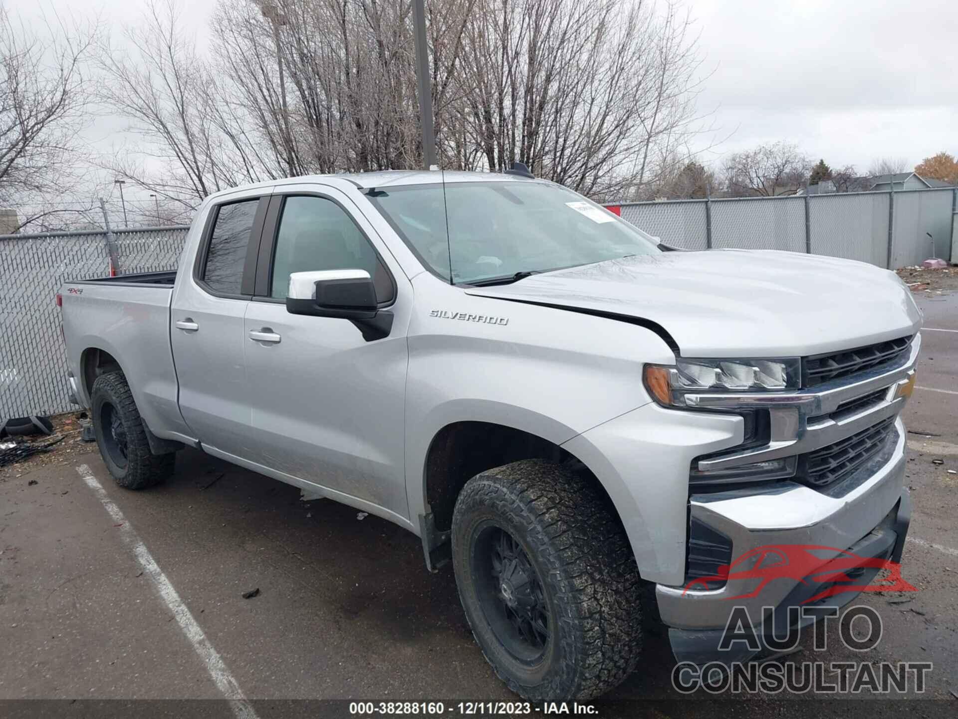 CHEVROLET SILVERADO 1500 2020 - 1GCRYDED9LZ107261