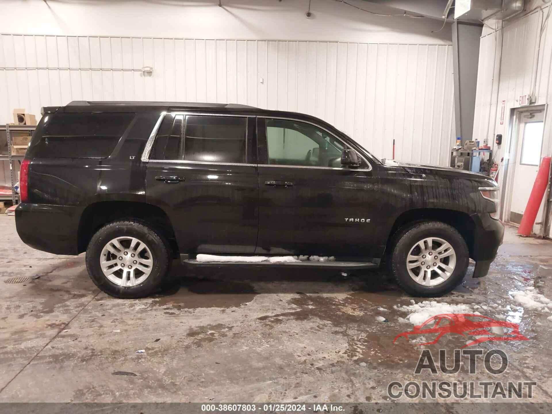 CHEVROLET TAHOE 2017 - 1GNSKBKCXHR174453