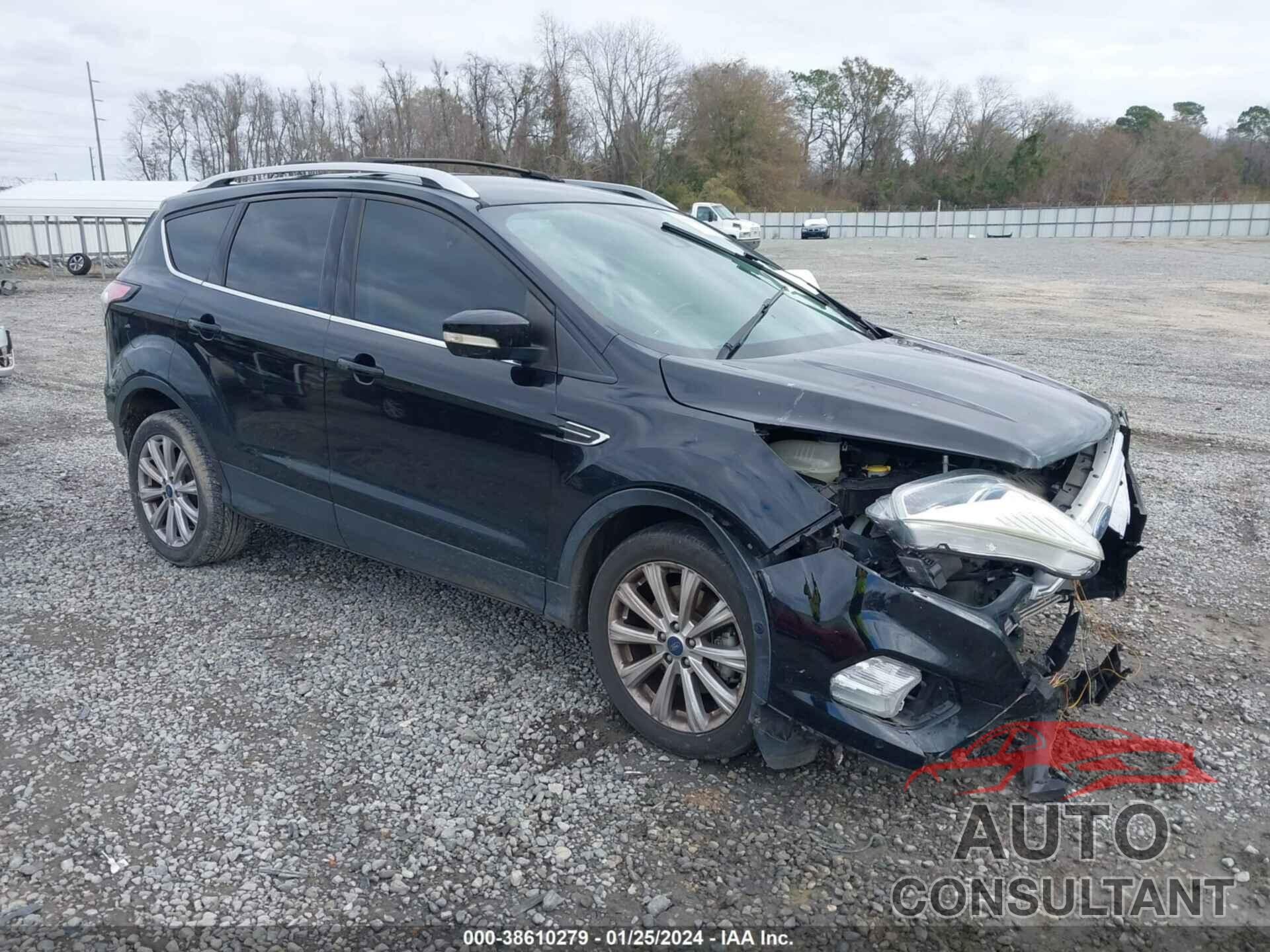 FORD ESCAPE 2017 - 1FMCU0J99HUD81944