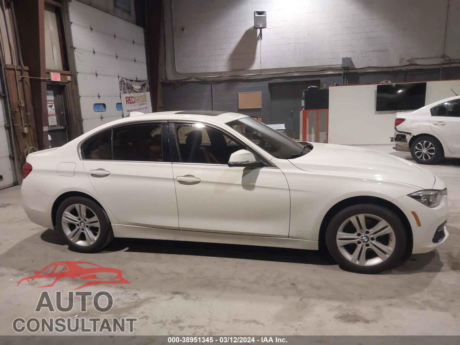 BMW 330I 2017 - WBA8D9C35HA005831