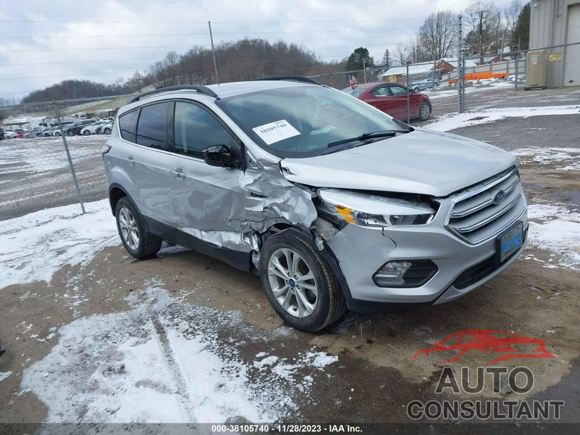 FORD ESCAPE 2018 - 1FMCU0GDXJUC56551